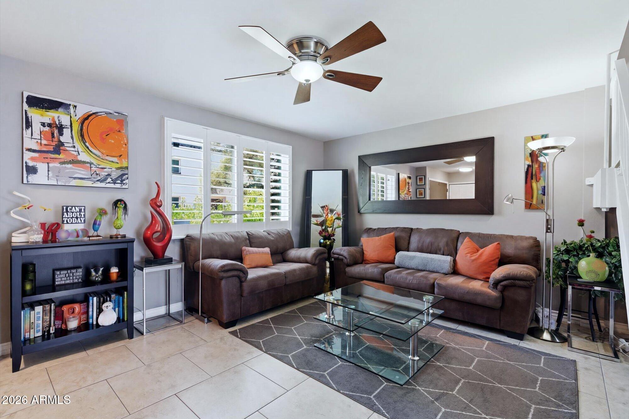 4253 N MILLER Road