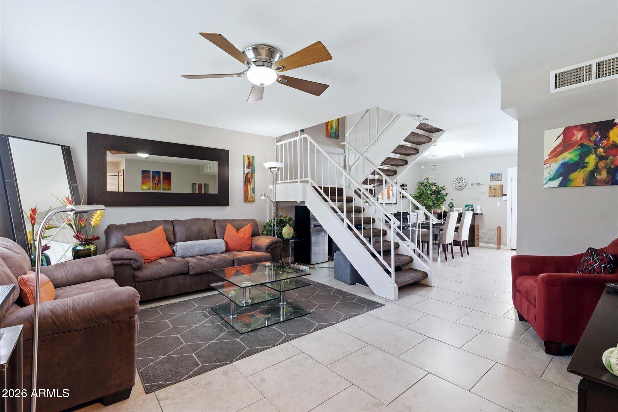 4253 N MILLER Road