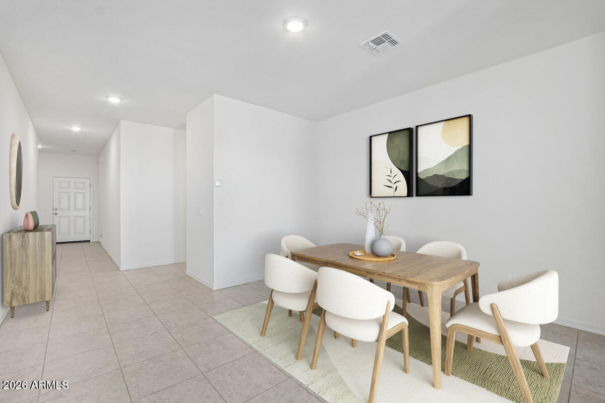 2429 E STEER Drive