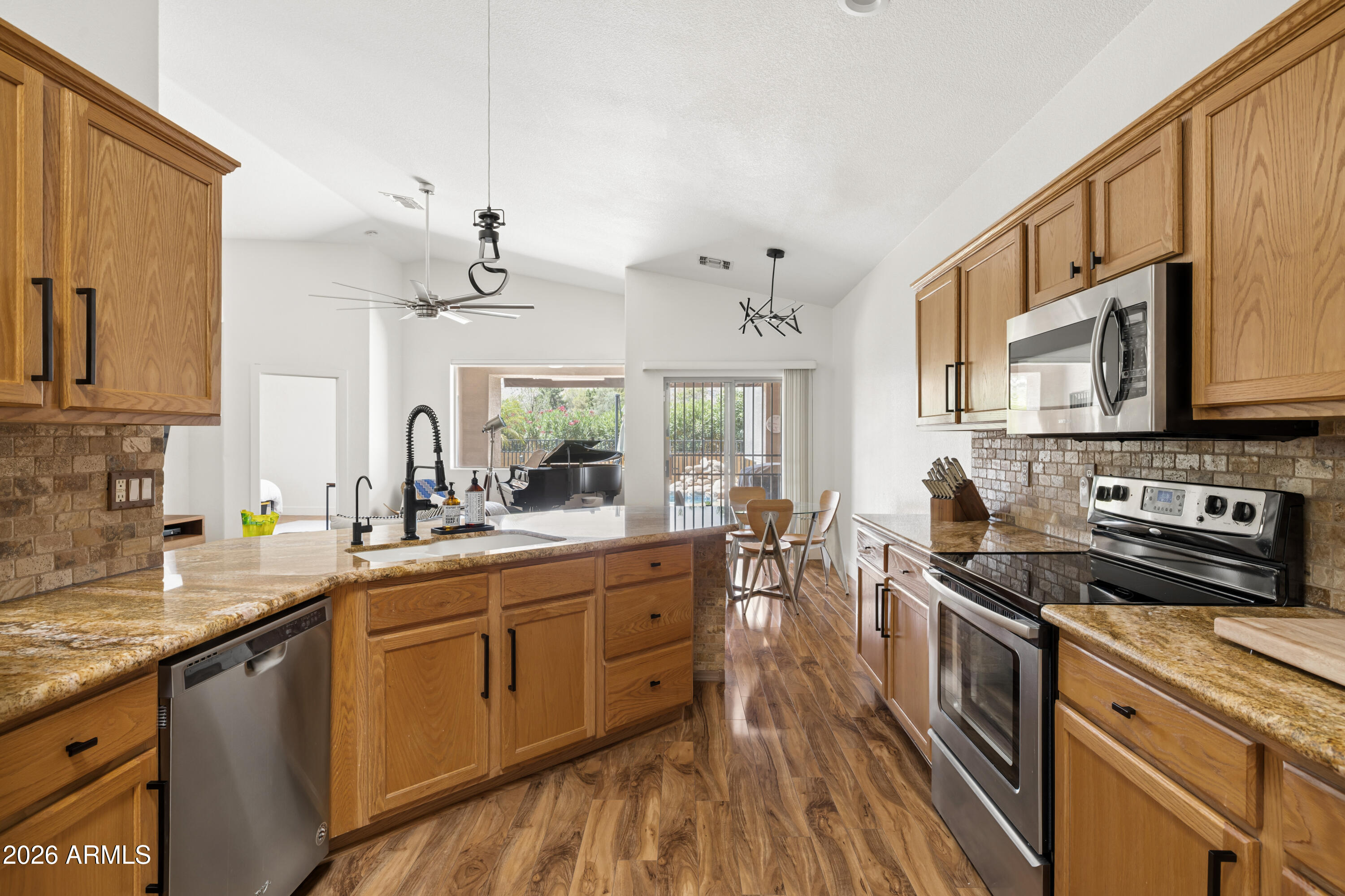 3247 E FREMONT Road