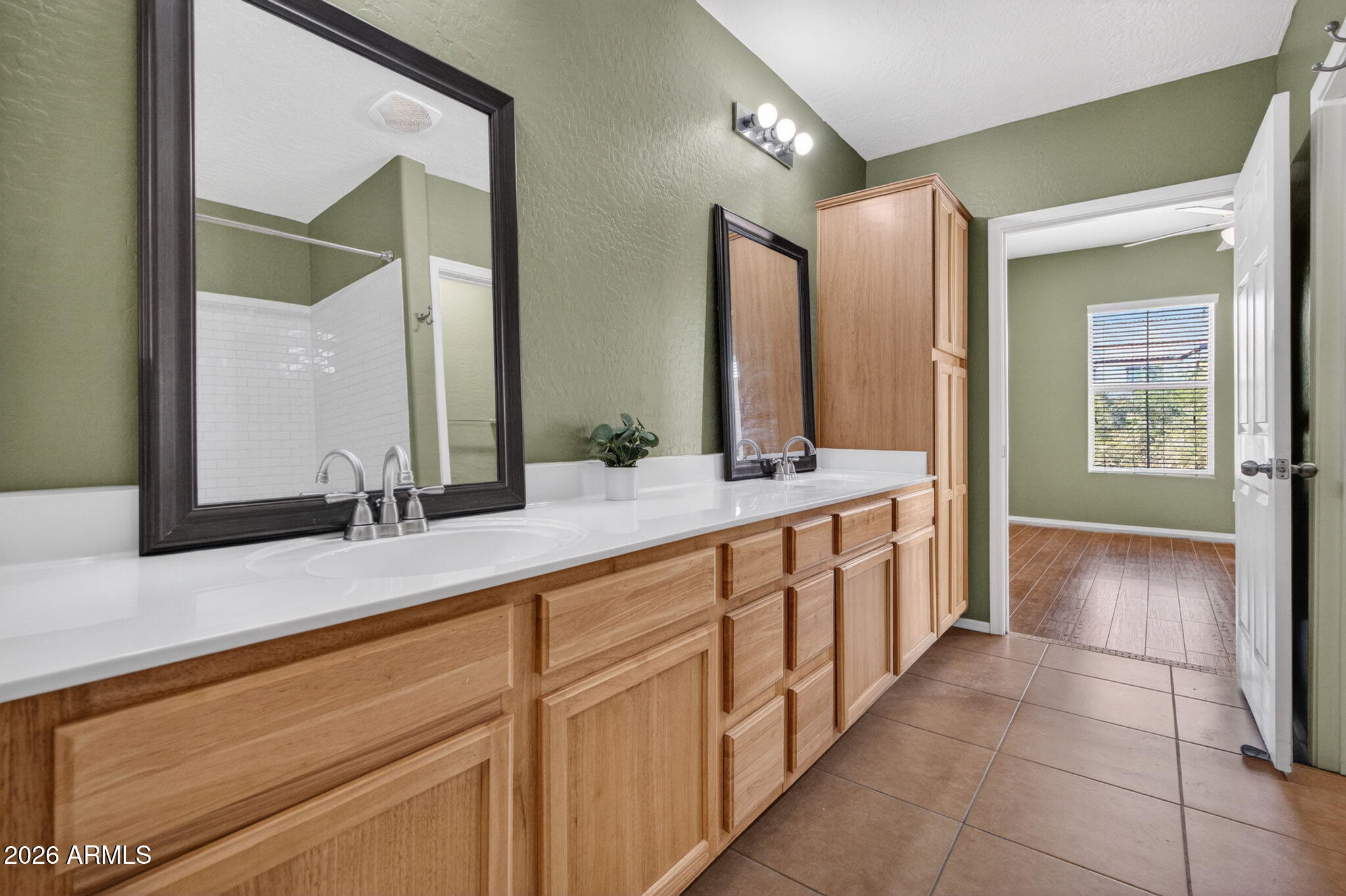 14575 W MOUNTAIN VIEW Boulevard 11217