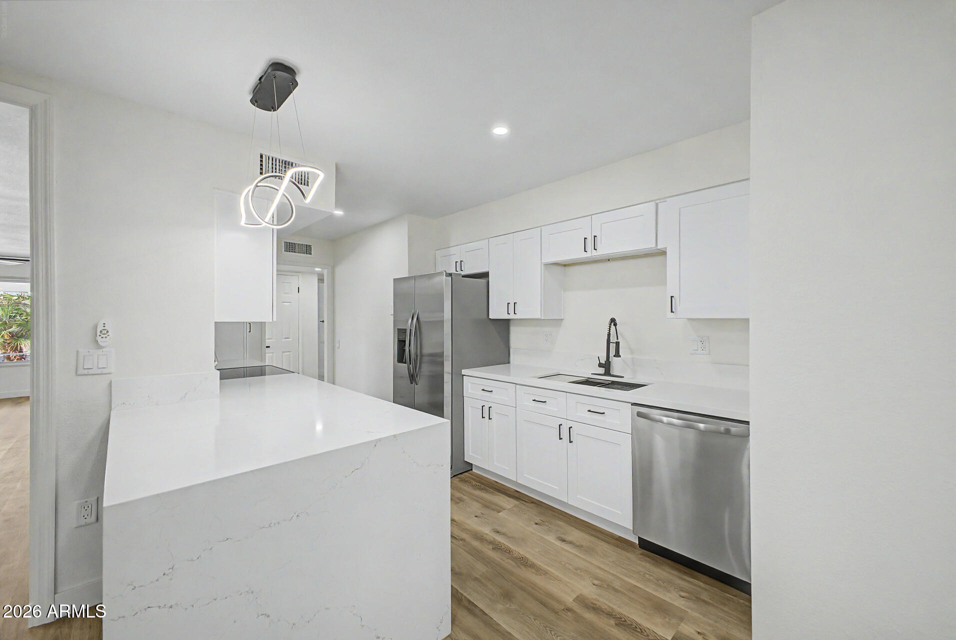 9839 W ROYAL OAK Road