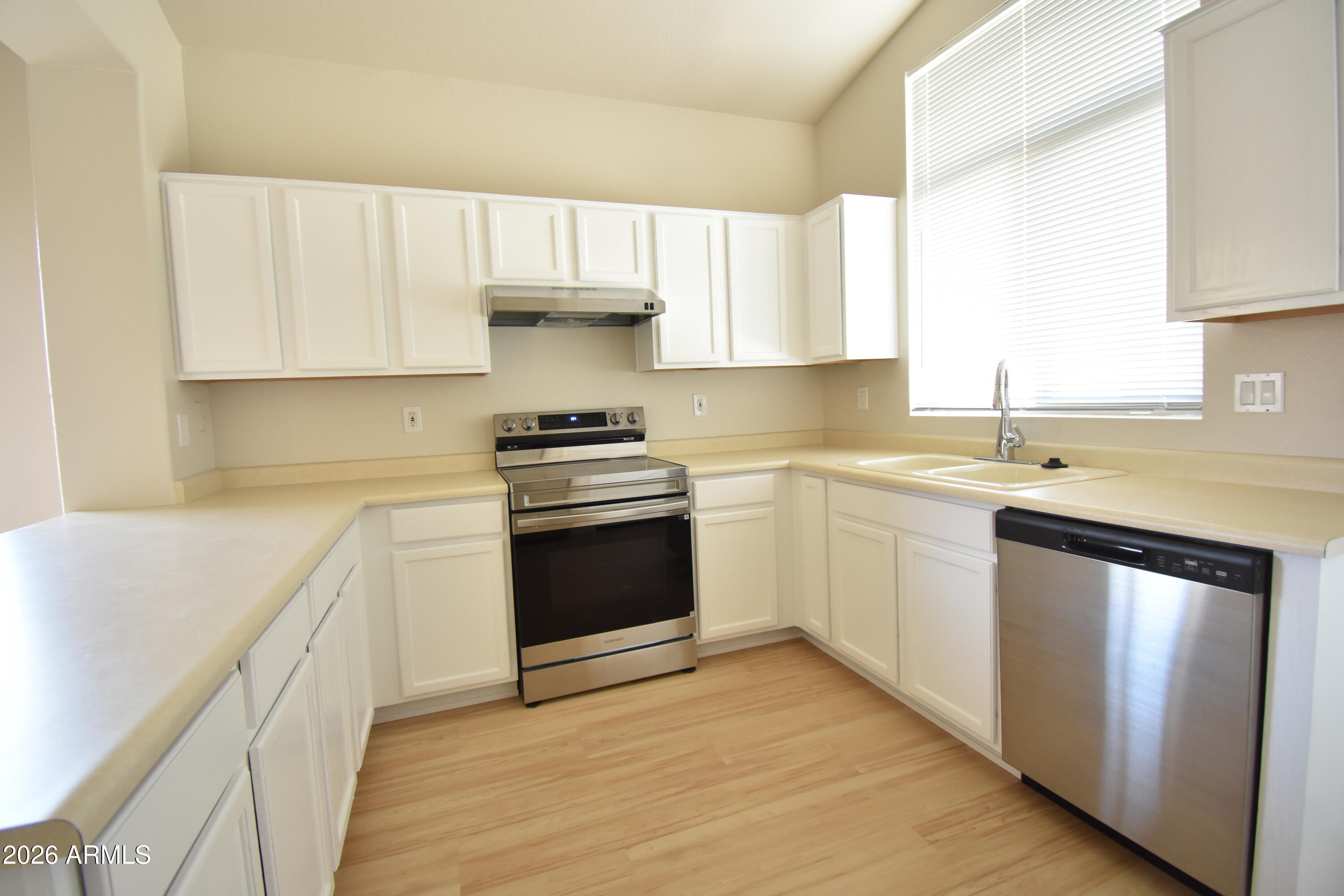 3511 W MORSE Court