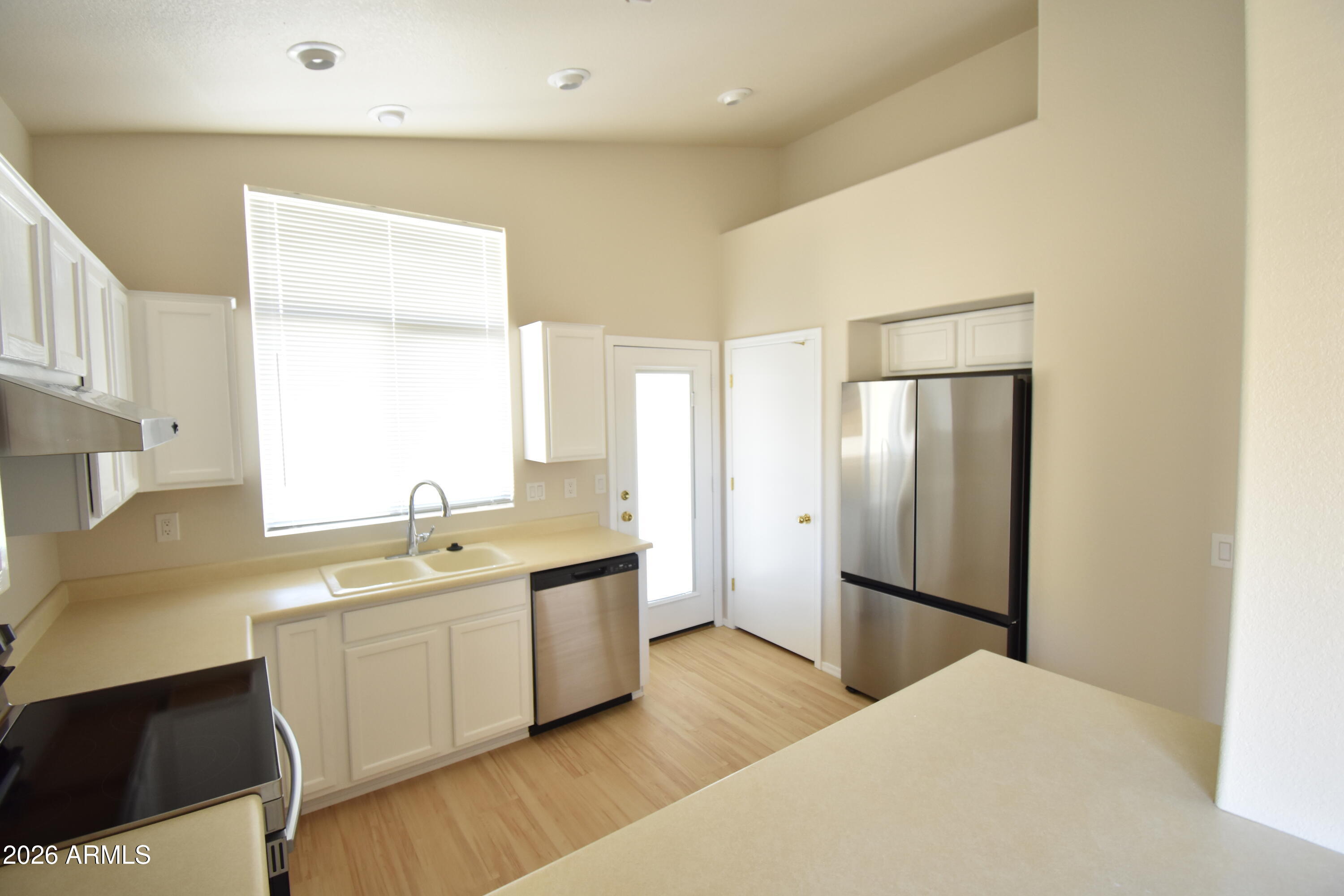 3511 W MORSE Court