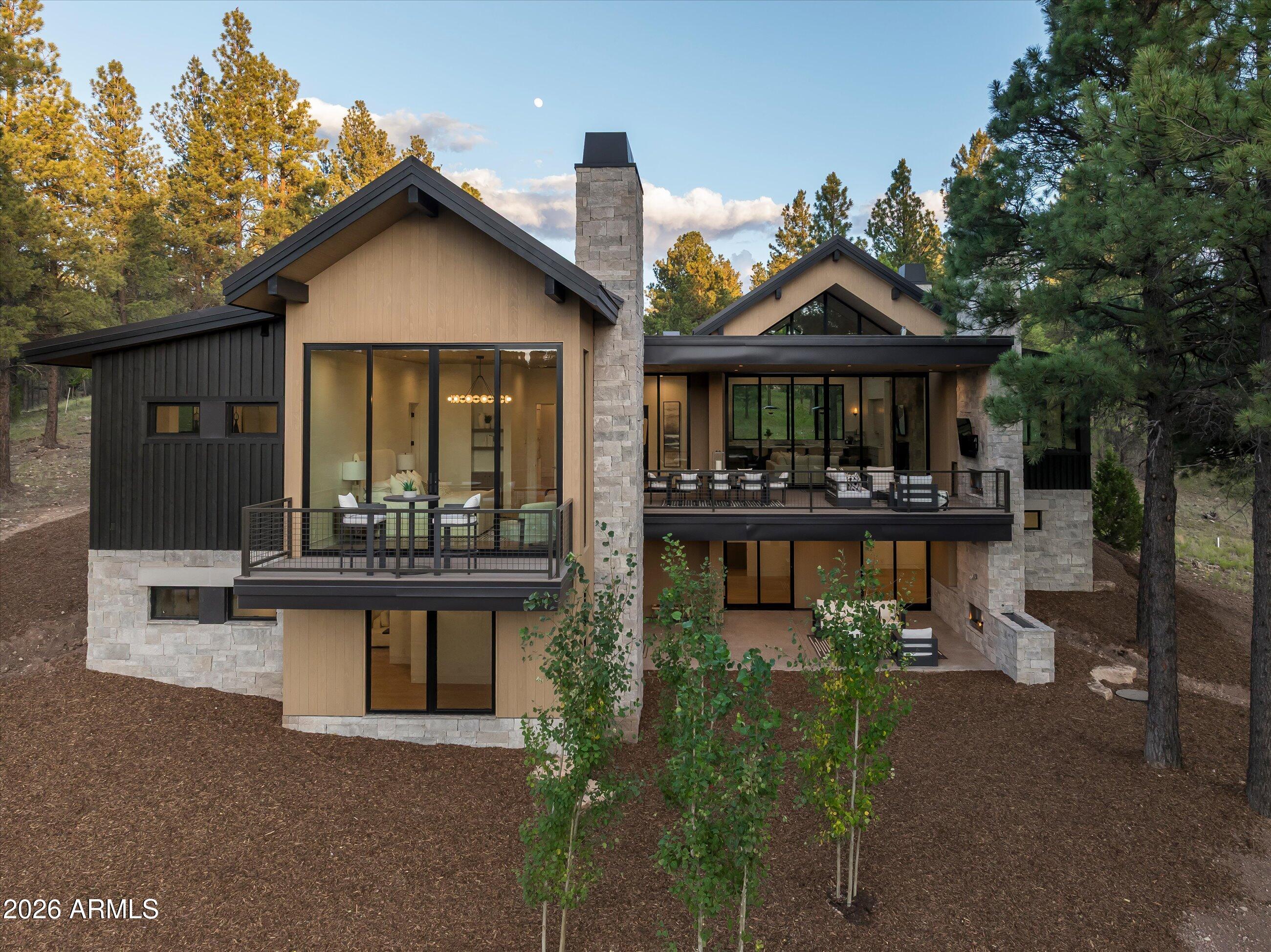 2911 S SOLITAIRES CANYON Drive