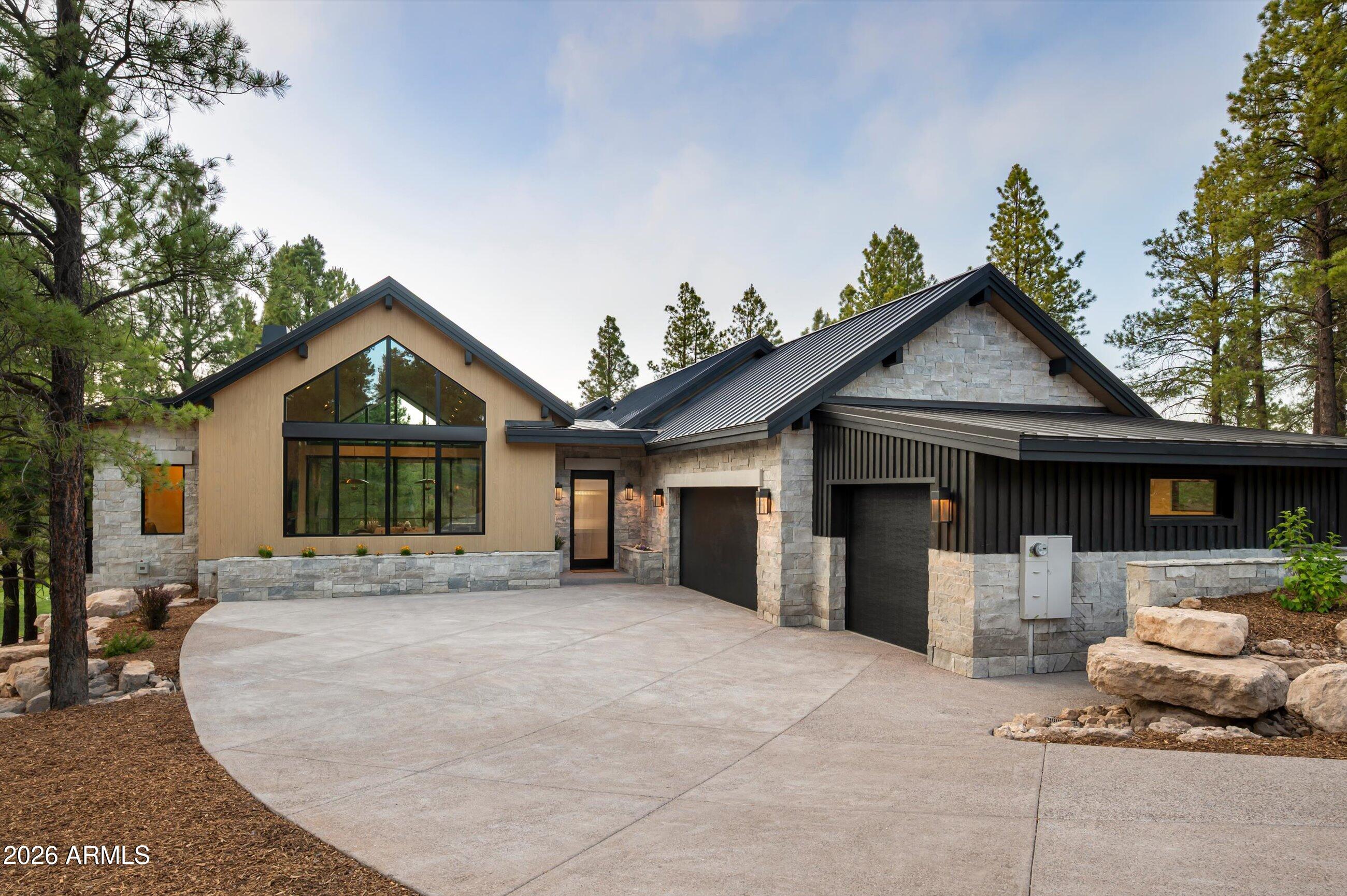 2911 S SOLITAIRES CANYON Drive
