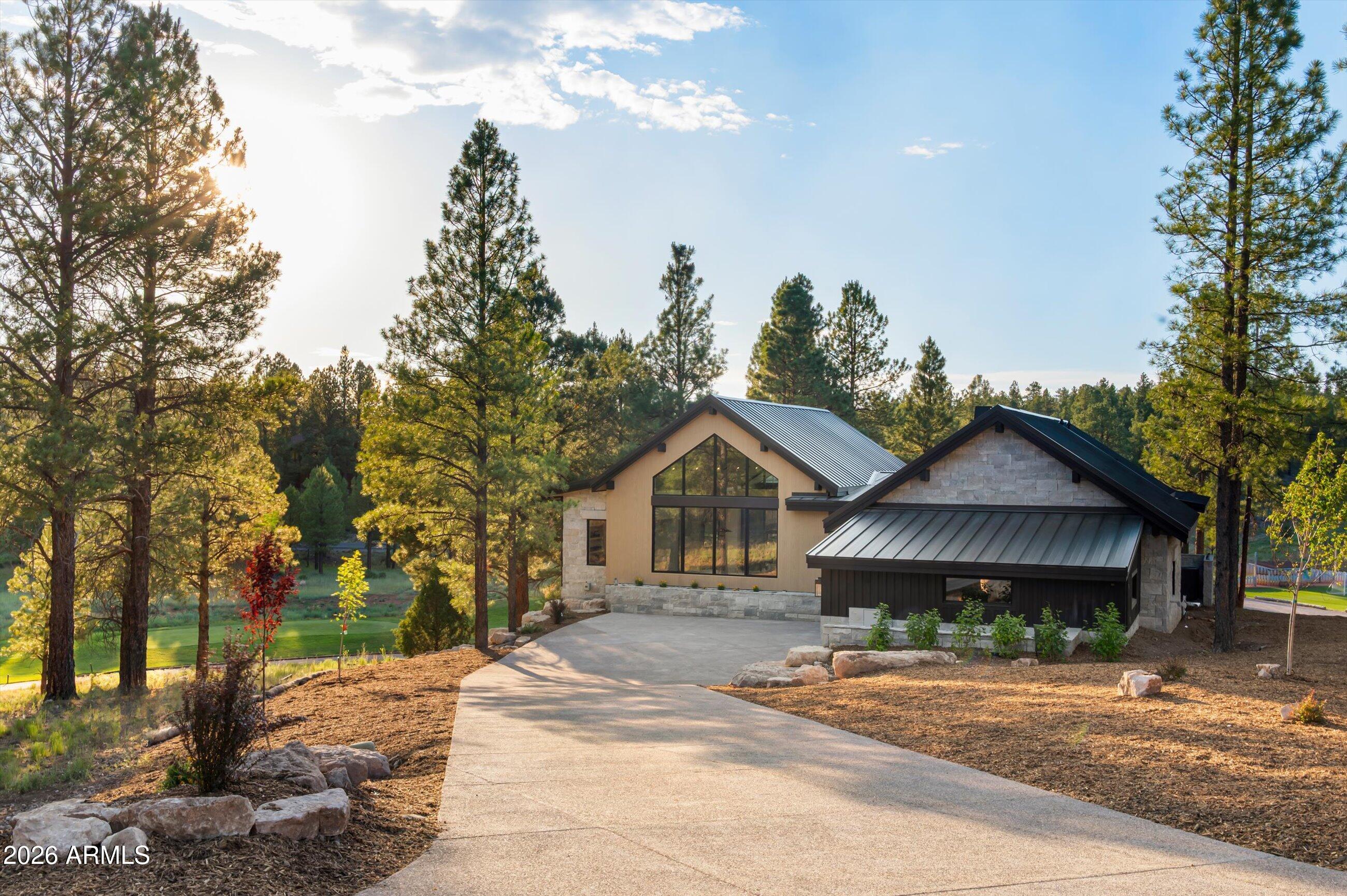 2911 S SOLITAIRES CANYON Drive