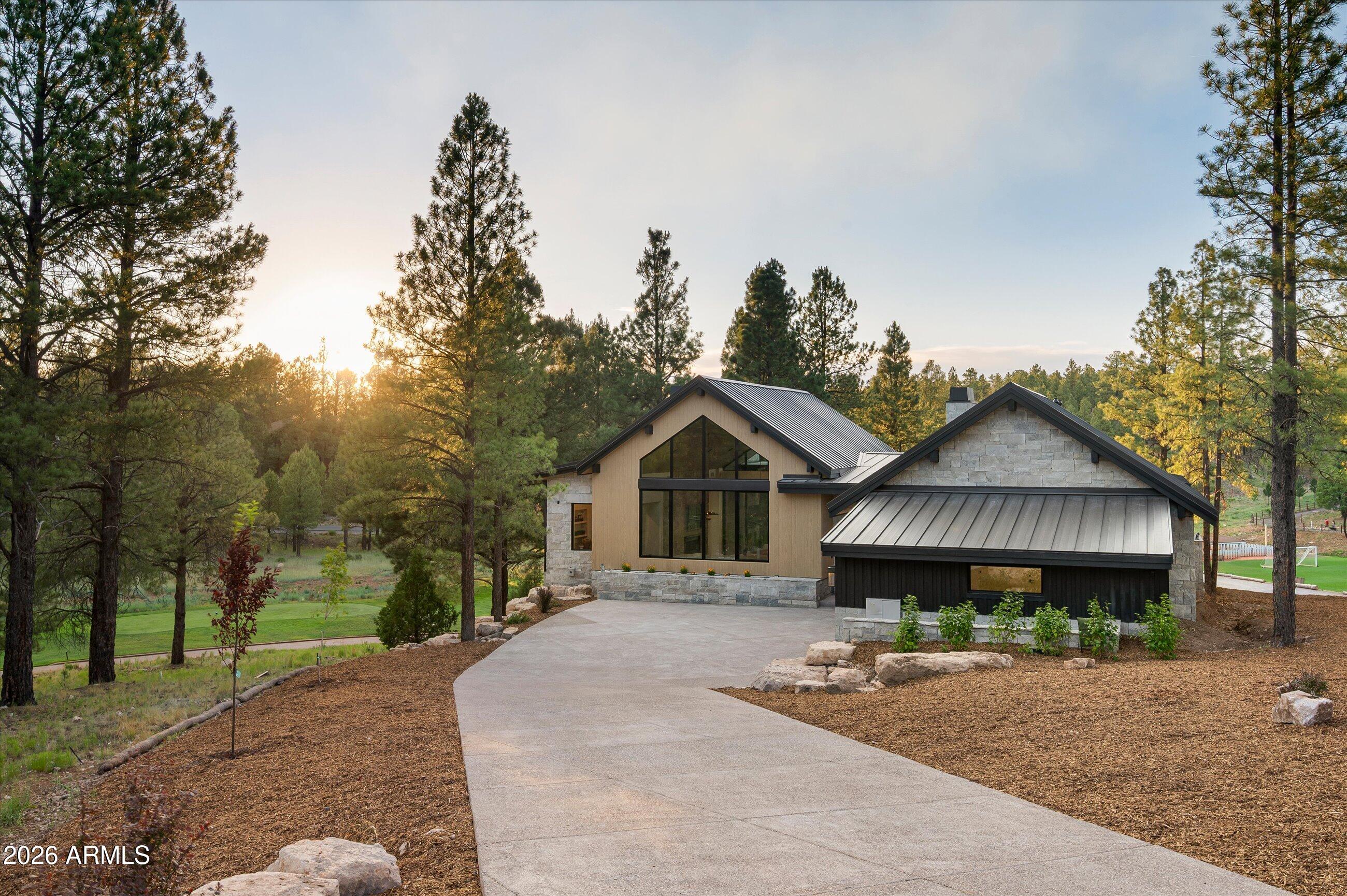 2911 S SOLITAIRES CANYON Drive