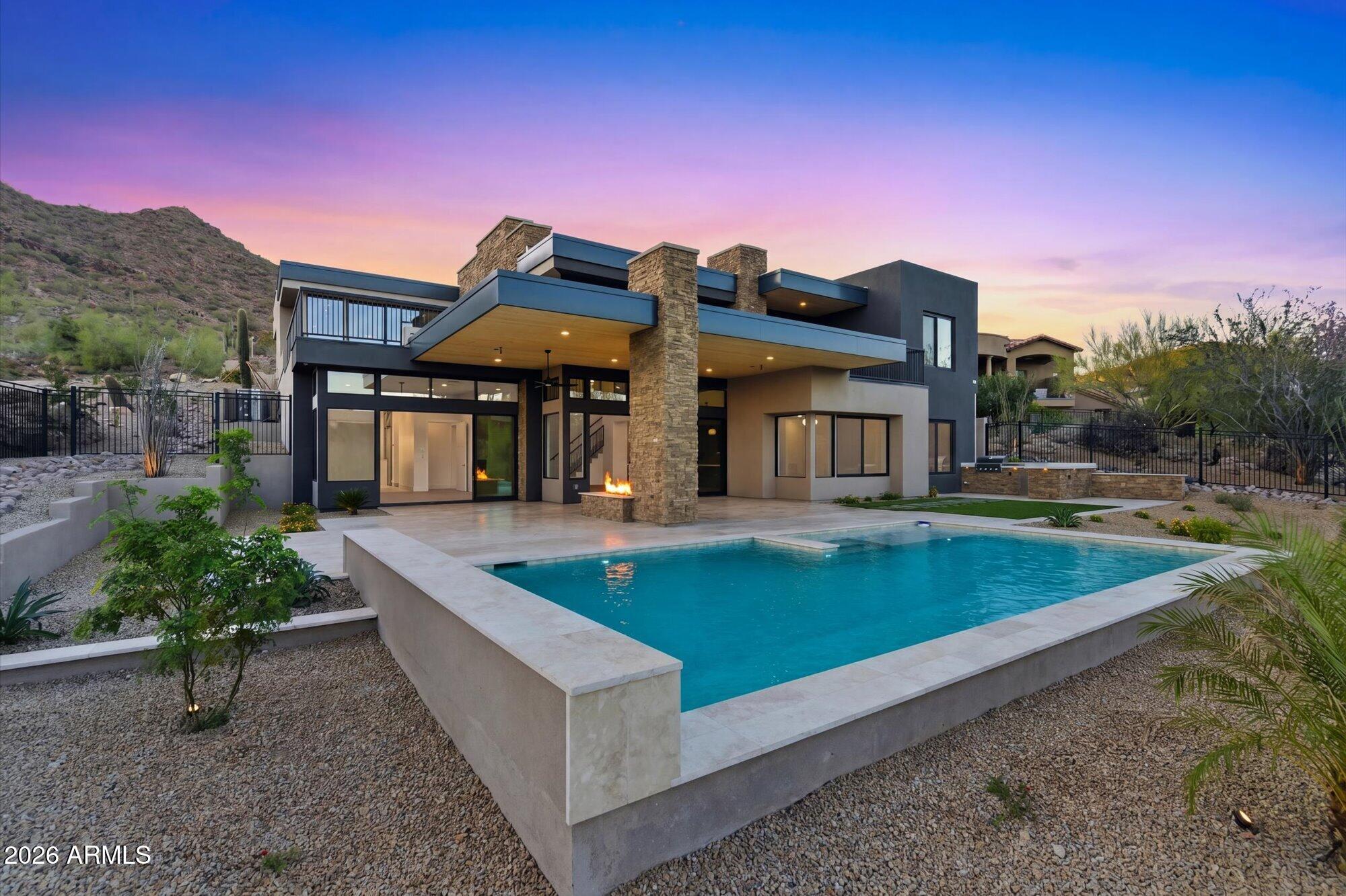 14521 E CORRINE Drive