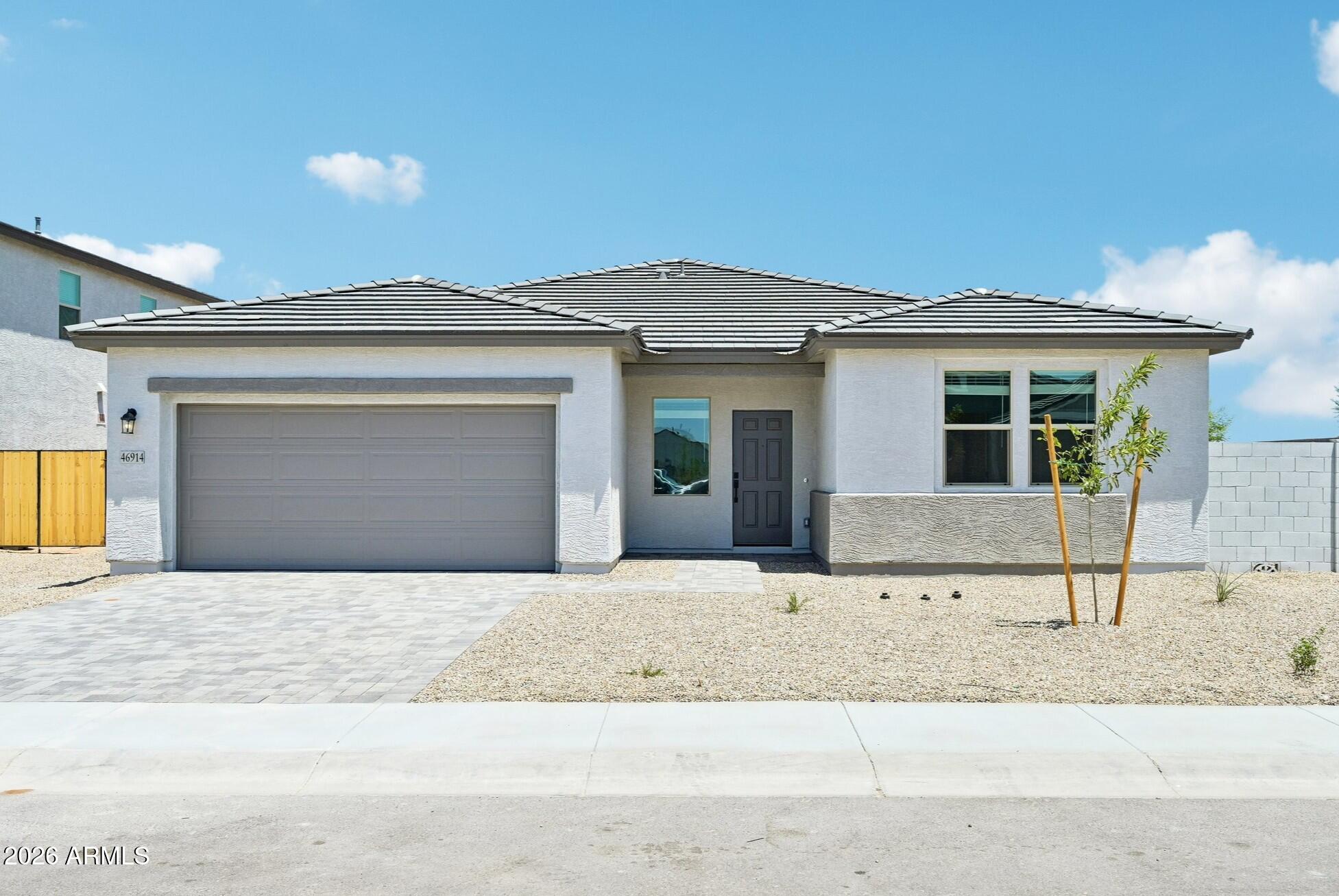46914 W PECAN WOODS
