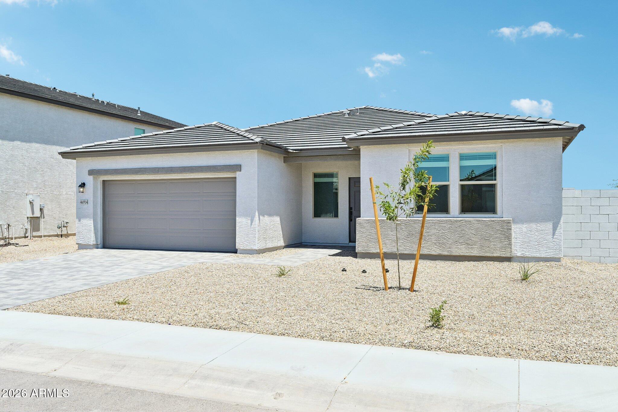 46914 W PECAN WOODS