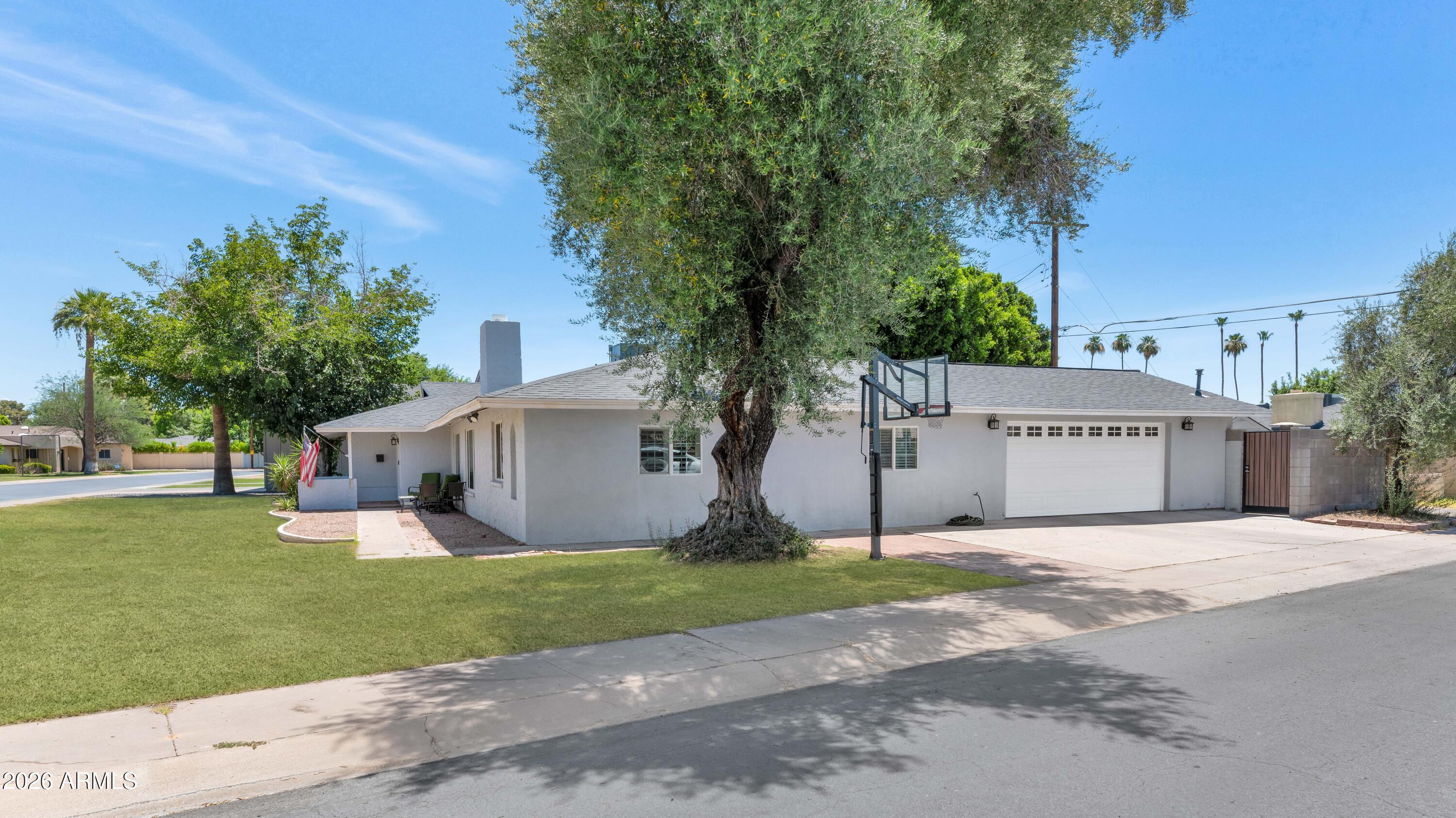 5001 E FLOWER Street