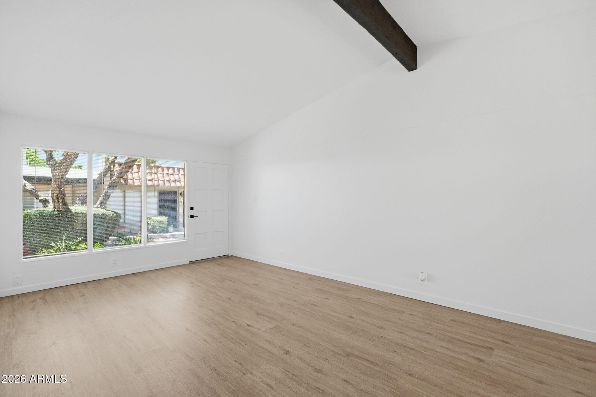 1320 E BETHANY HOME Road 52