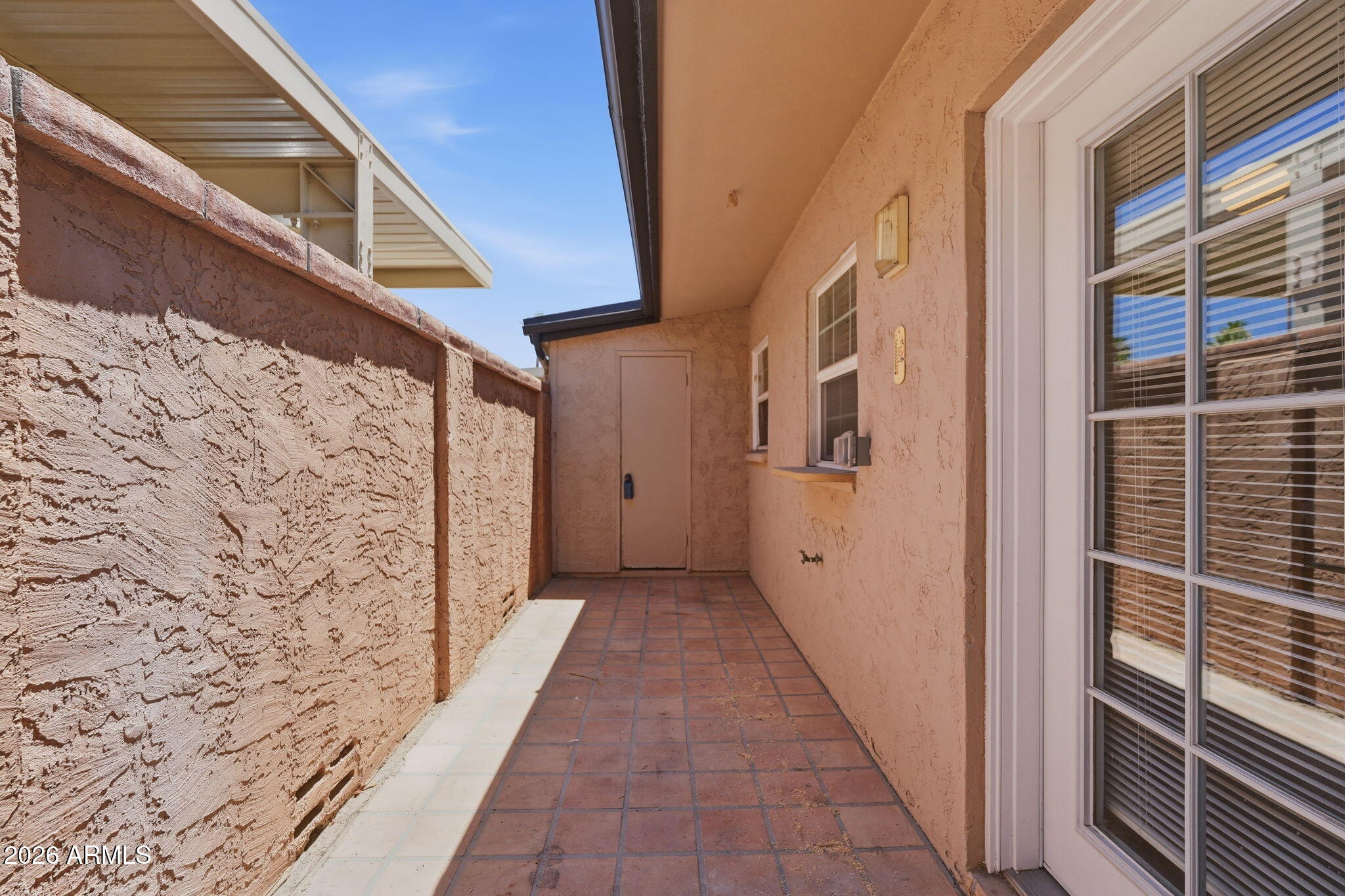 1320 E BETHANY HOME Road 52