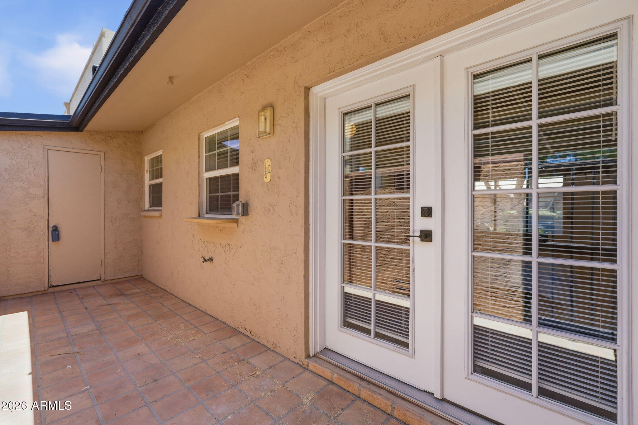 1320 E BETHANY HOME Road 52