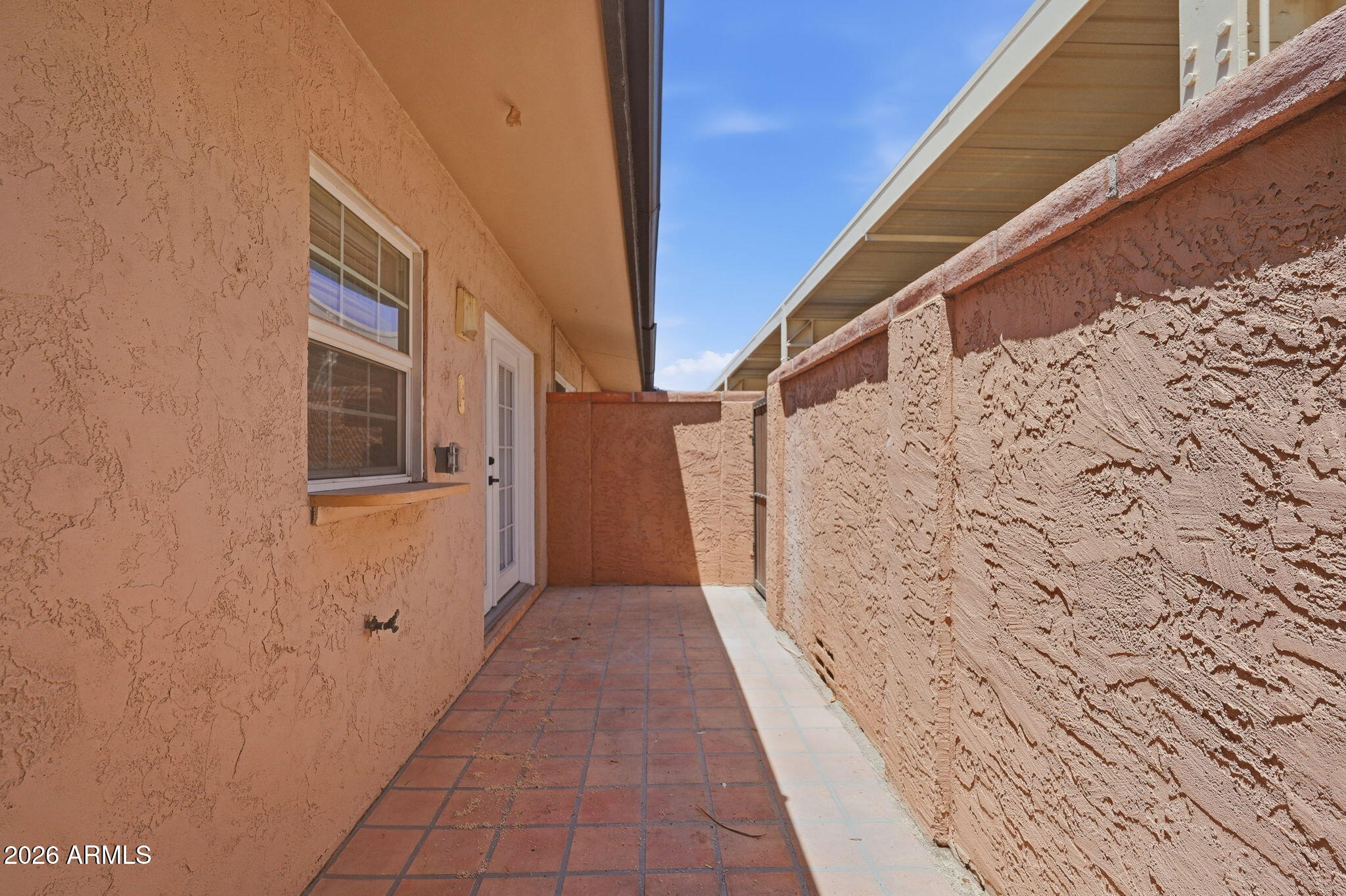 1320 E BETHANY HOME Road 52