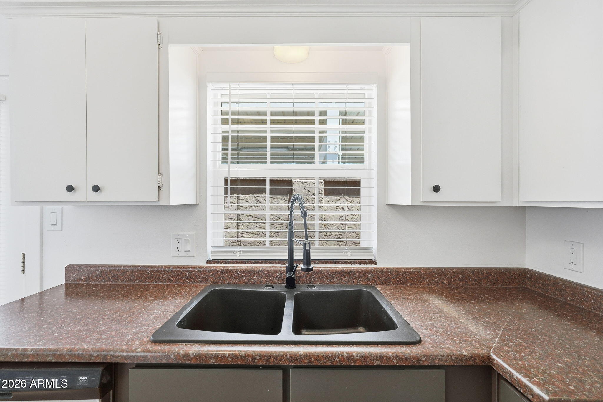 1320 E BETHANY HOME Road 52