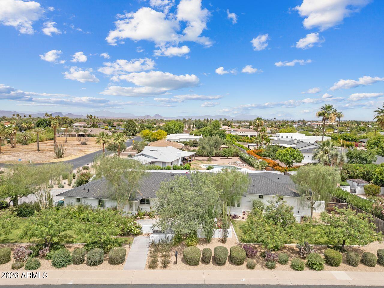 6919 E VISTA Drive