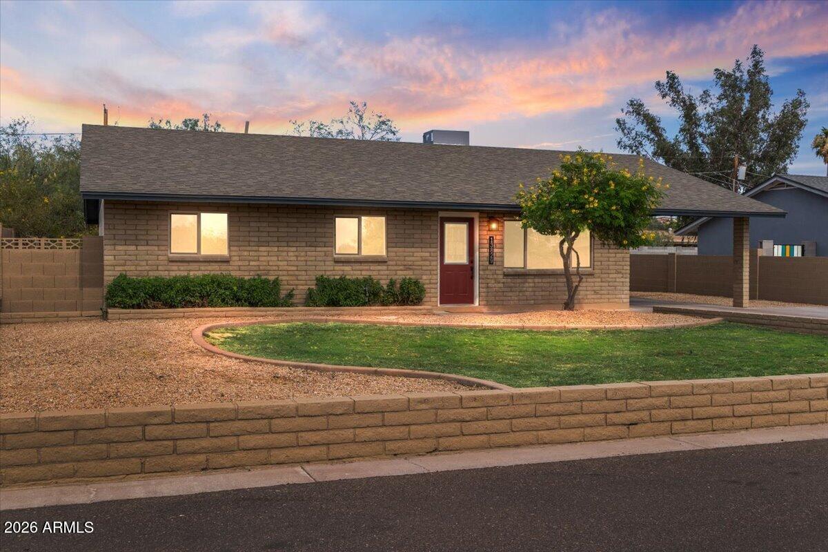 13829 N 10TH Place