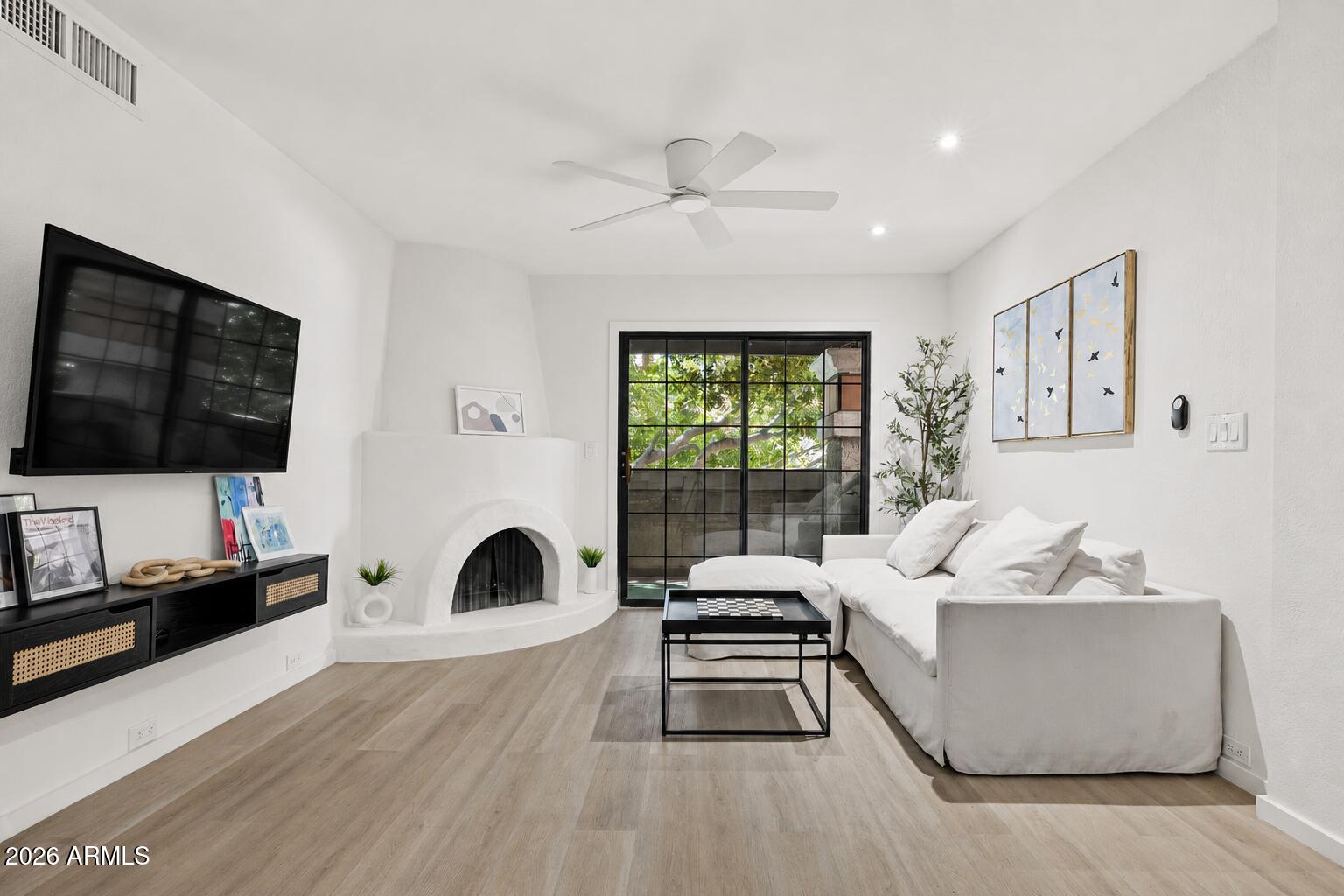 7557 N DREAMY DRAW Drive 275