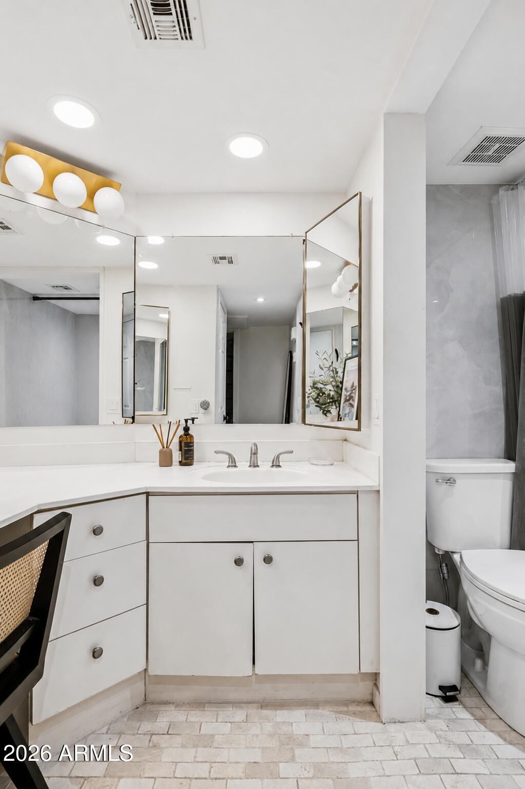 7557 N DREAMY DRAW Drive 275