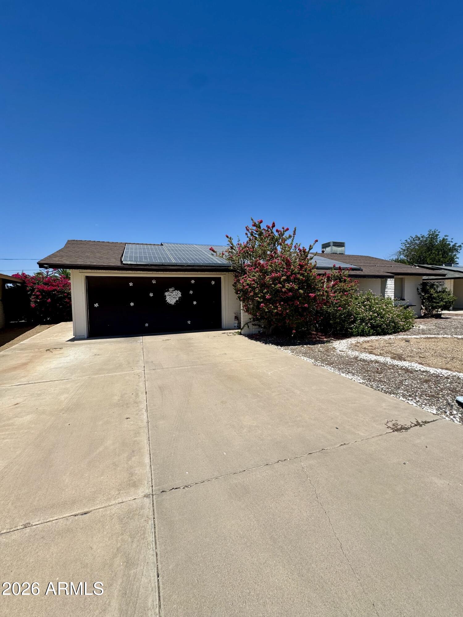 11802 N HACIENDA Drive