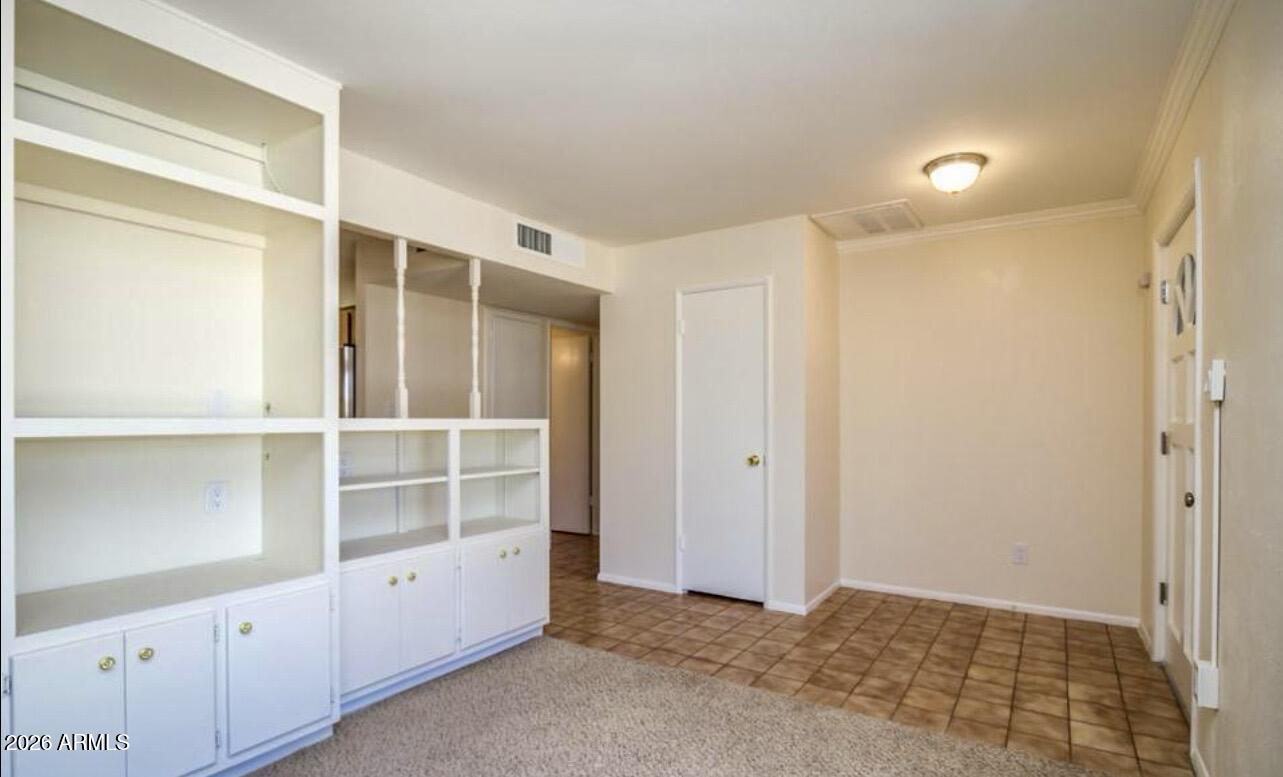 11802 N HACIENDA Drive
