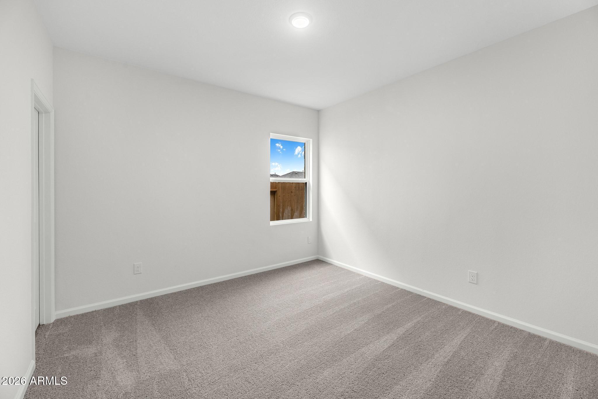 10082 W DEVONSHIRE Avenue