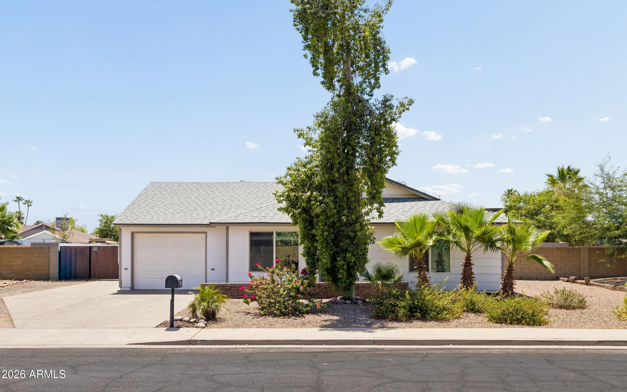 1414 N FRASER Drive