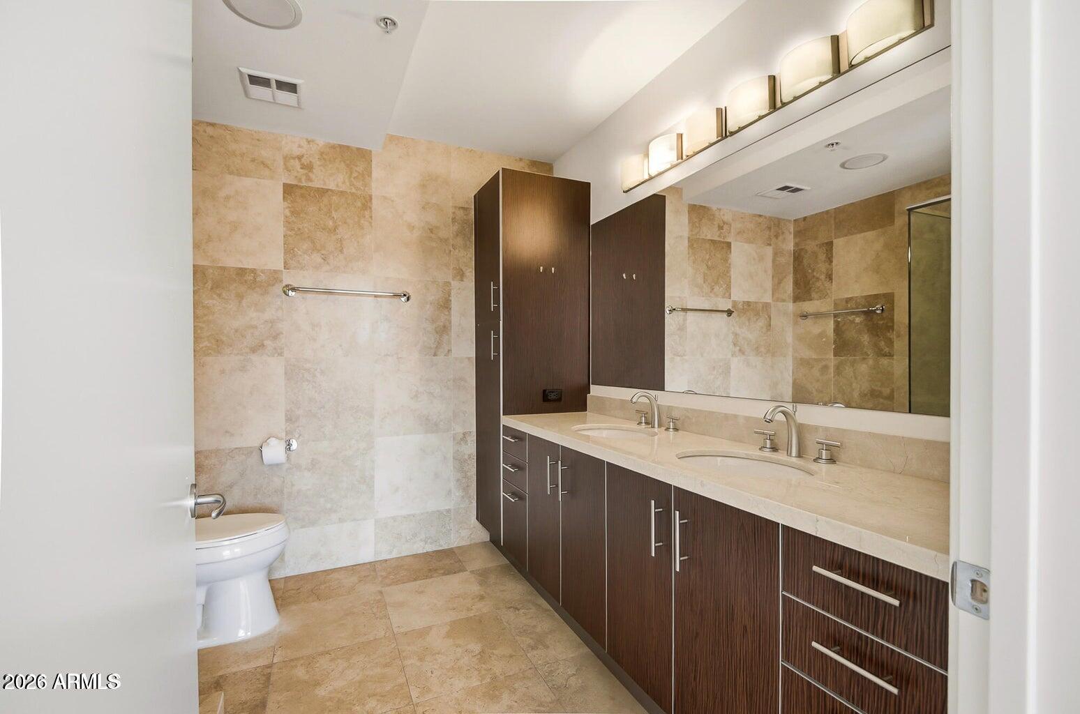 7131 E RANCHO VISTA Drive 6001