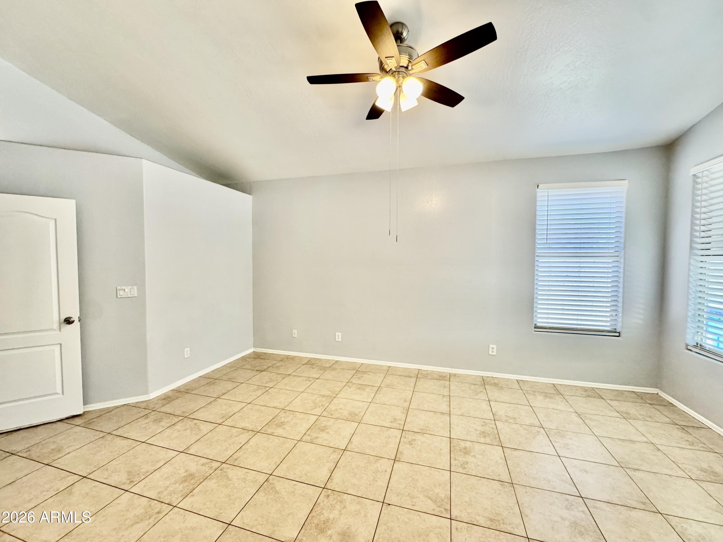 16401 N 39TH Place