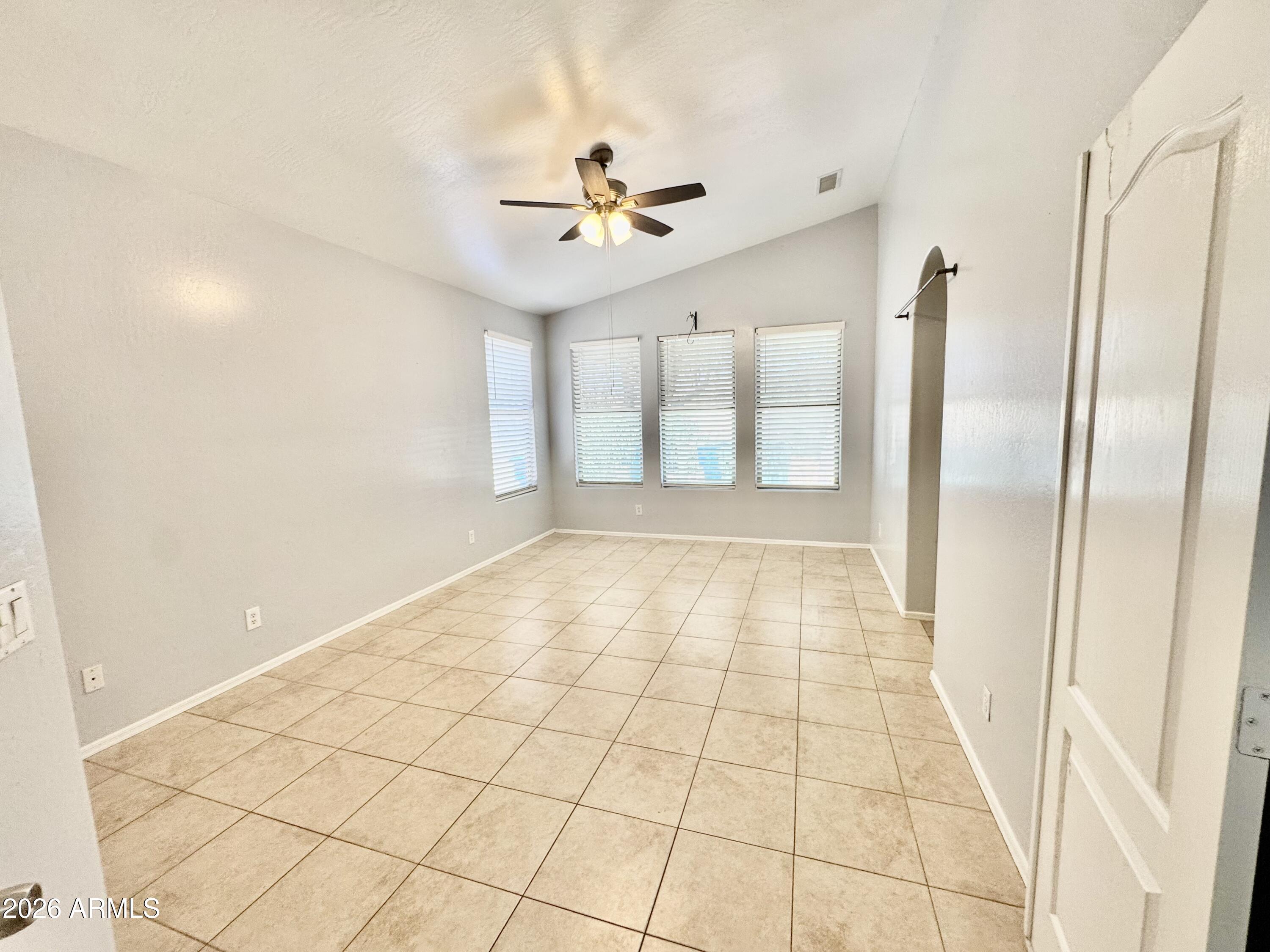 16401 N 39TH Place