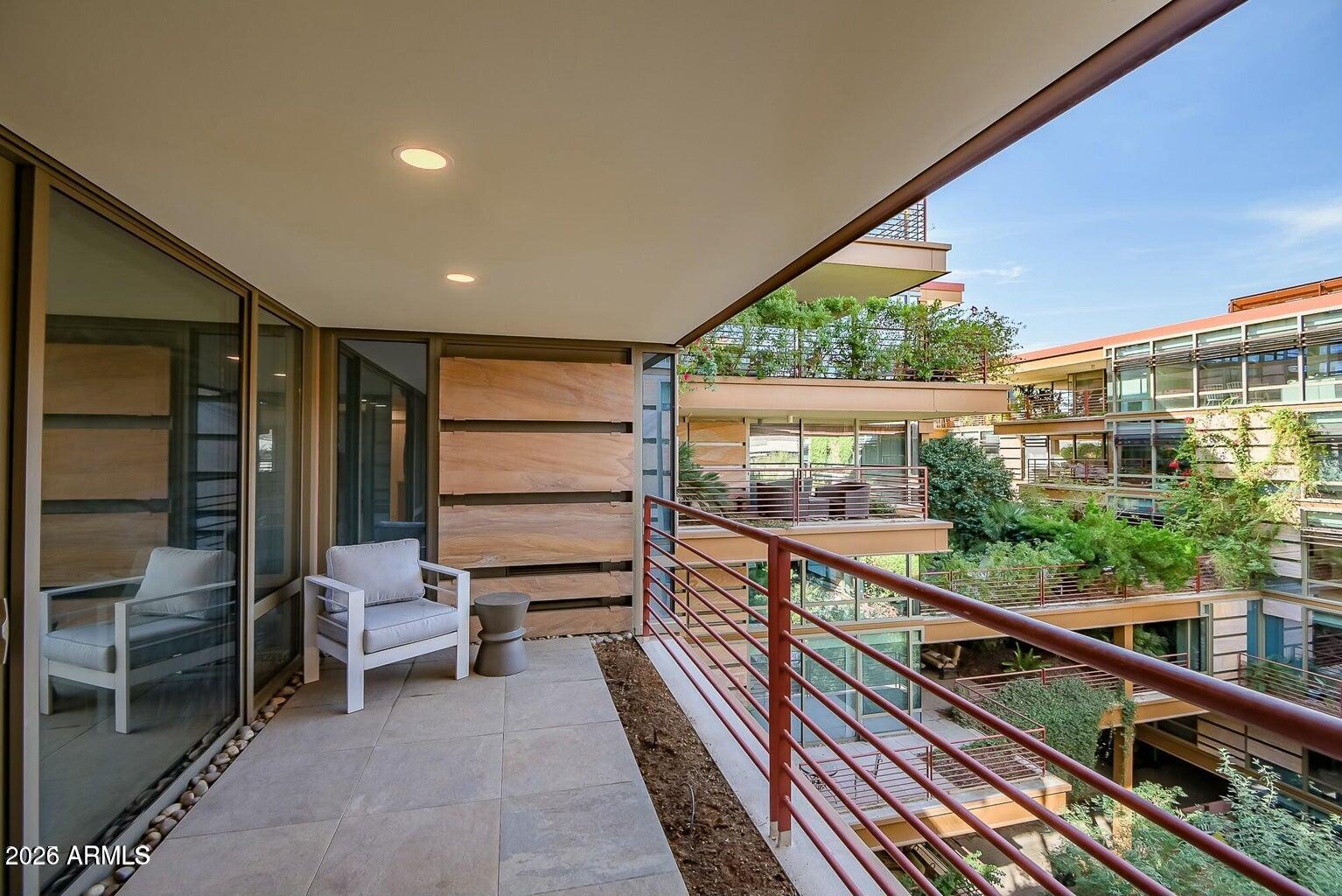 7121 E Rancho Vista Drive 5011