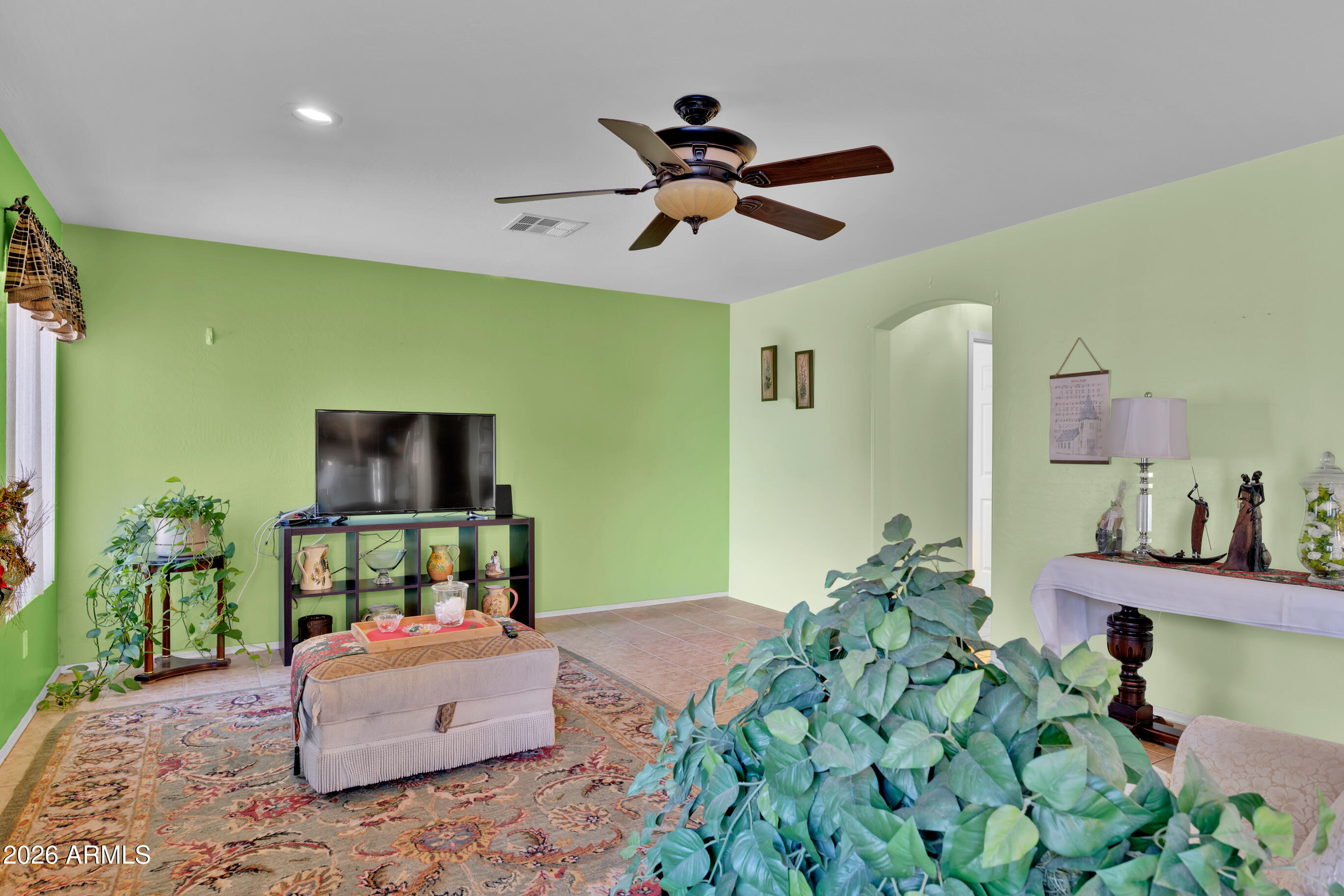 5010 W Gwen Street