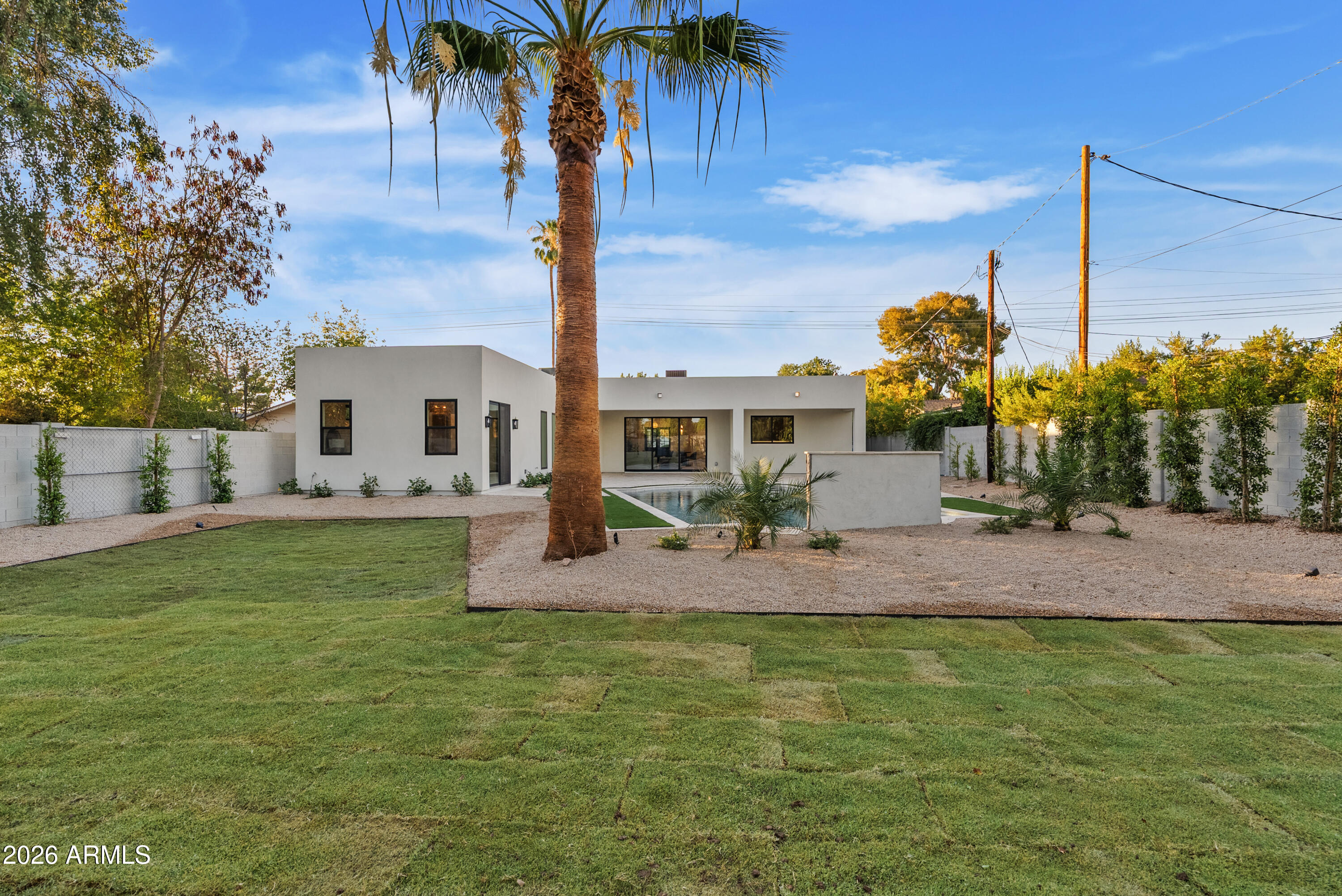 4035 E OSBORN Road