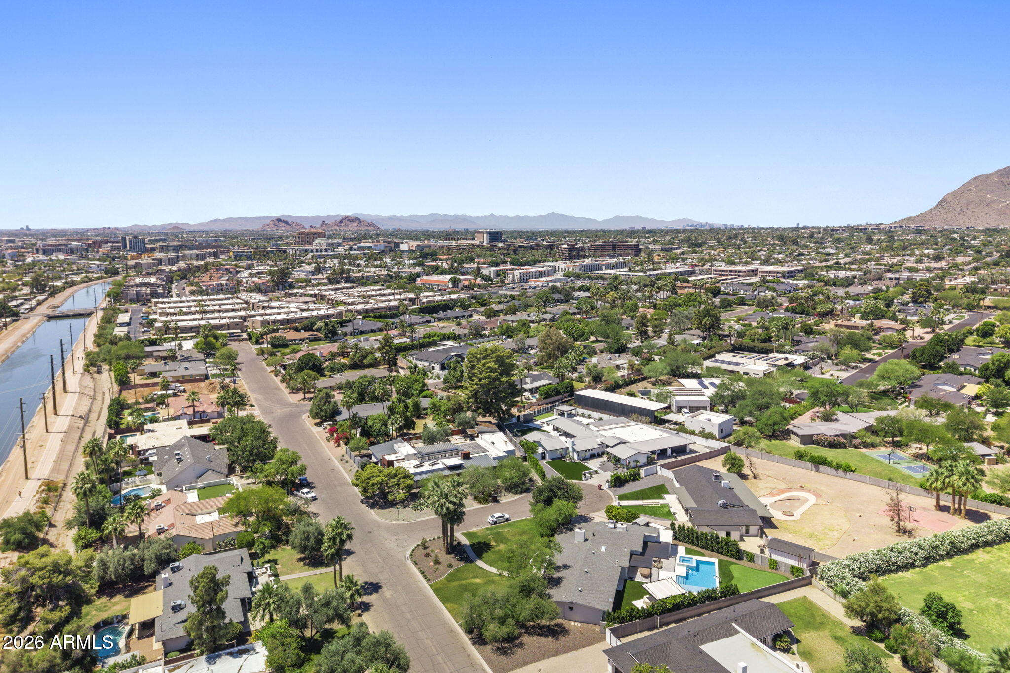7446 E VISTA Drive