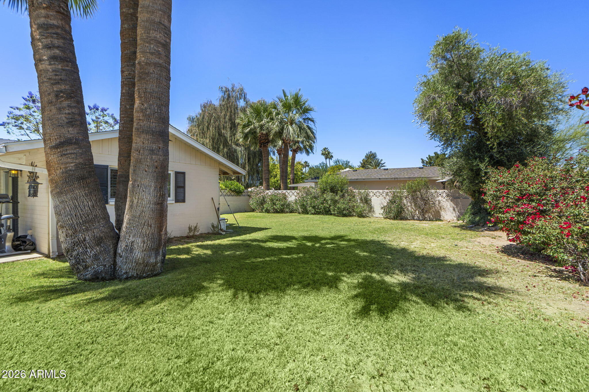 7446 E VISTA Drive