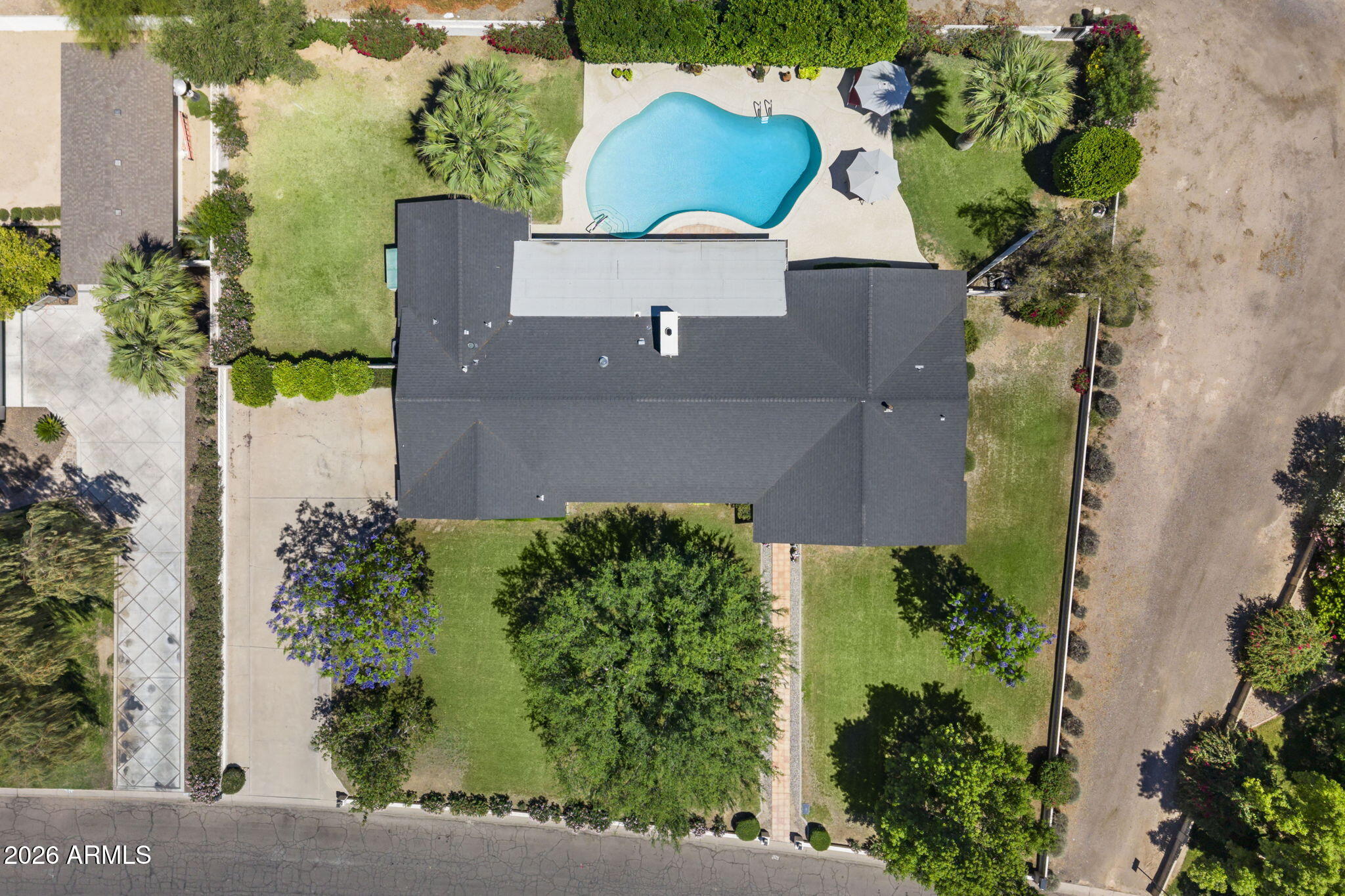 7446 E VISTA Drive