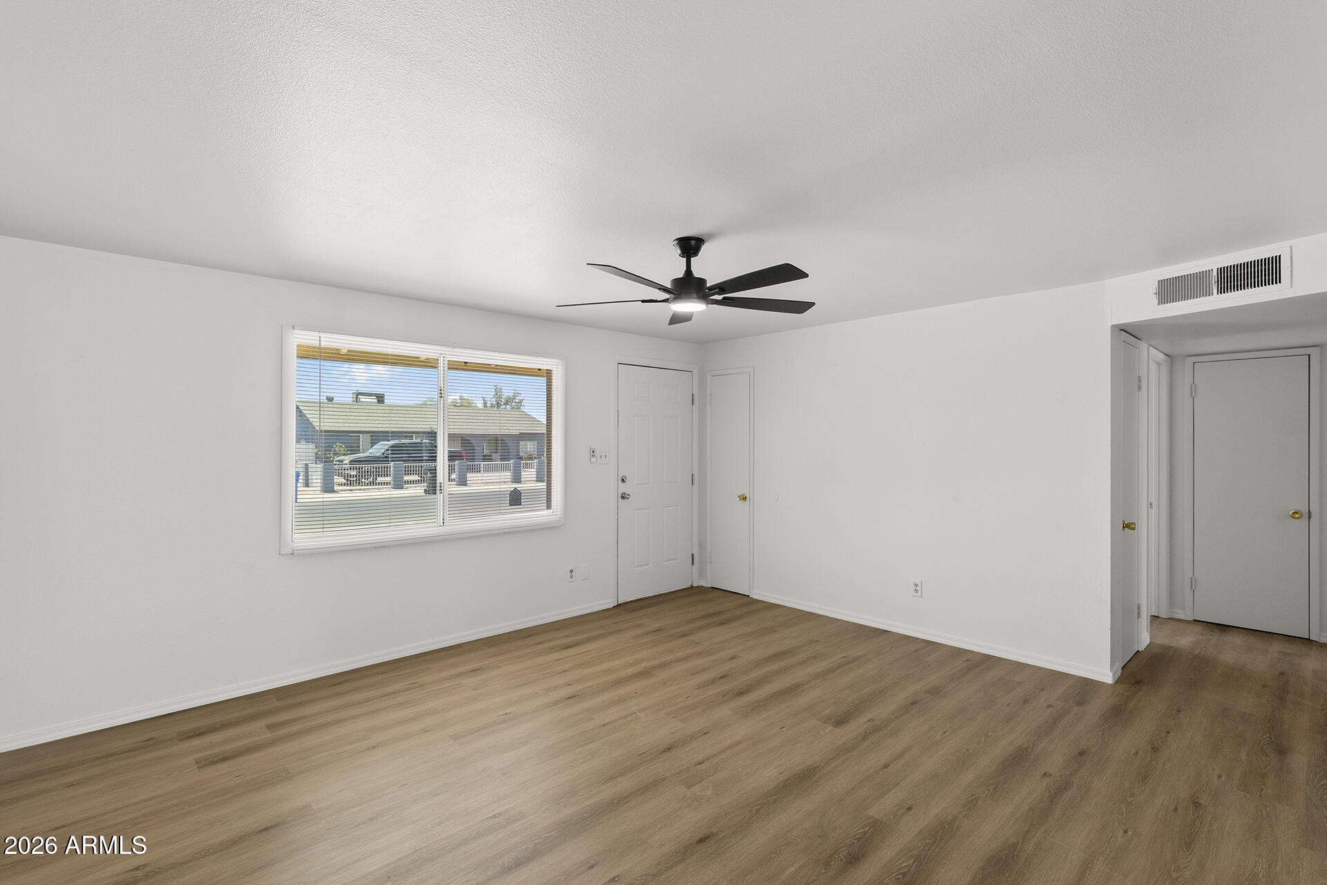 6964 W HUBBELL Street