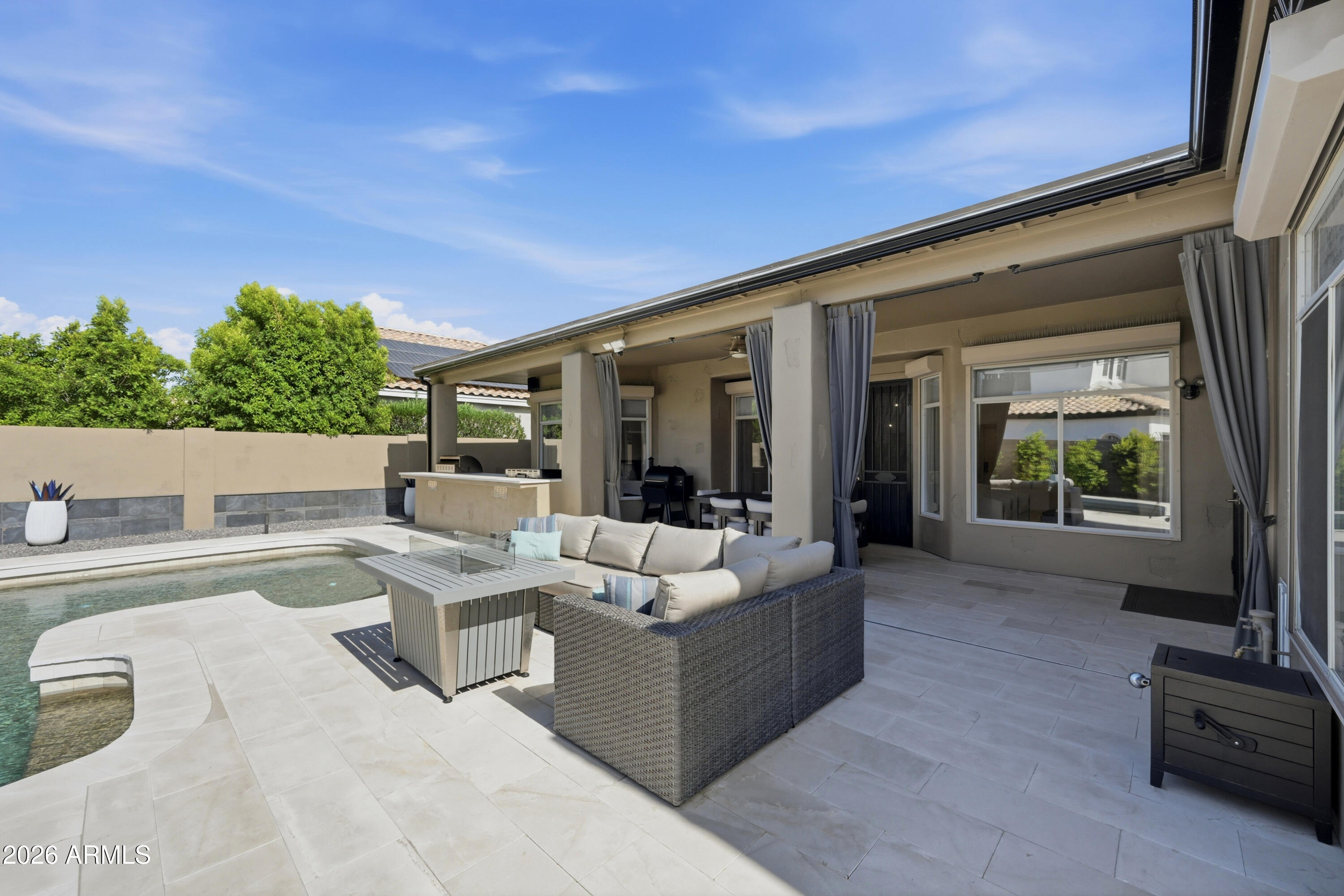 3360 W DEL RIO Street