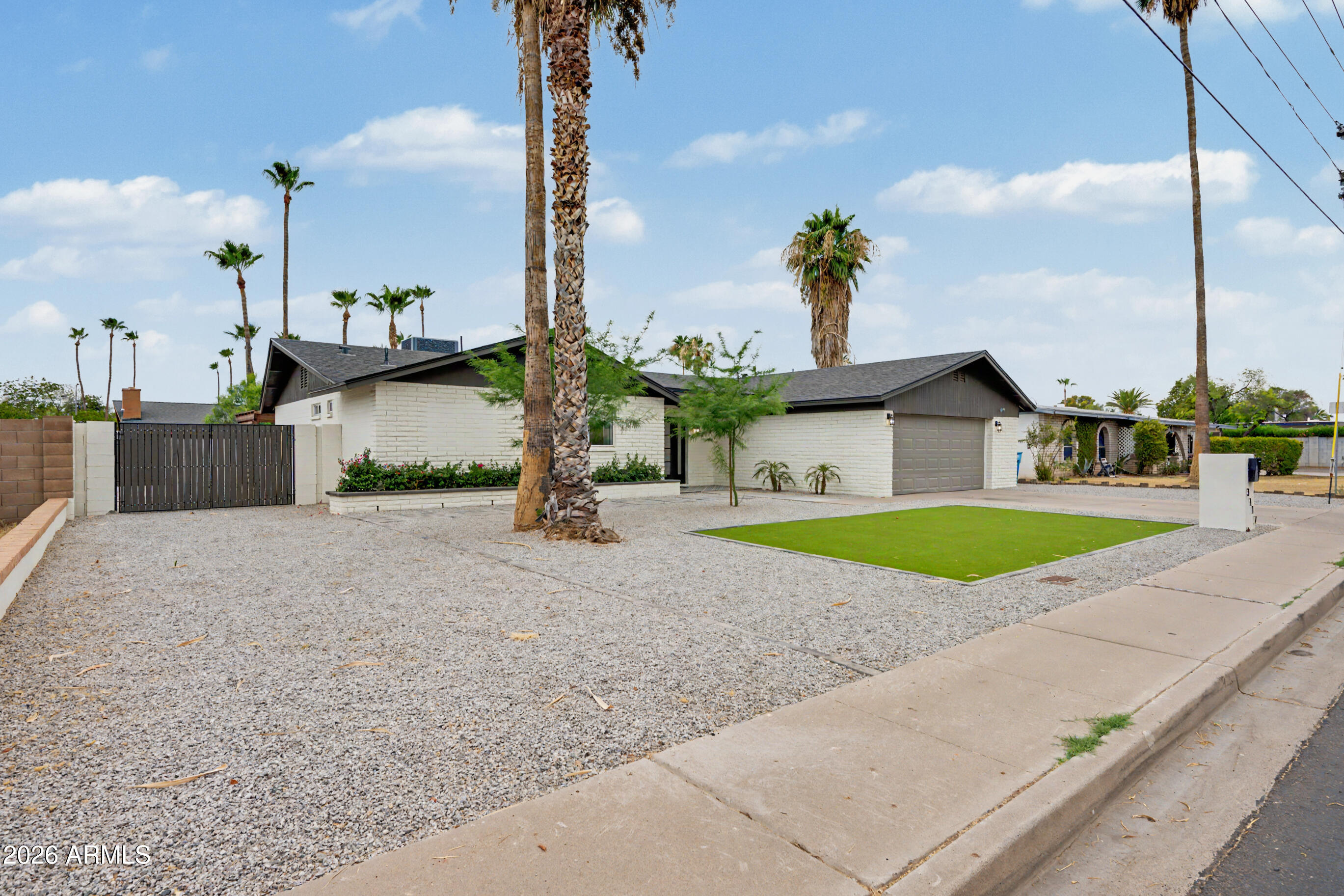 3117 E SWEETWATER Avenue