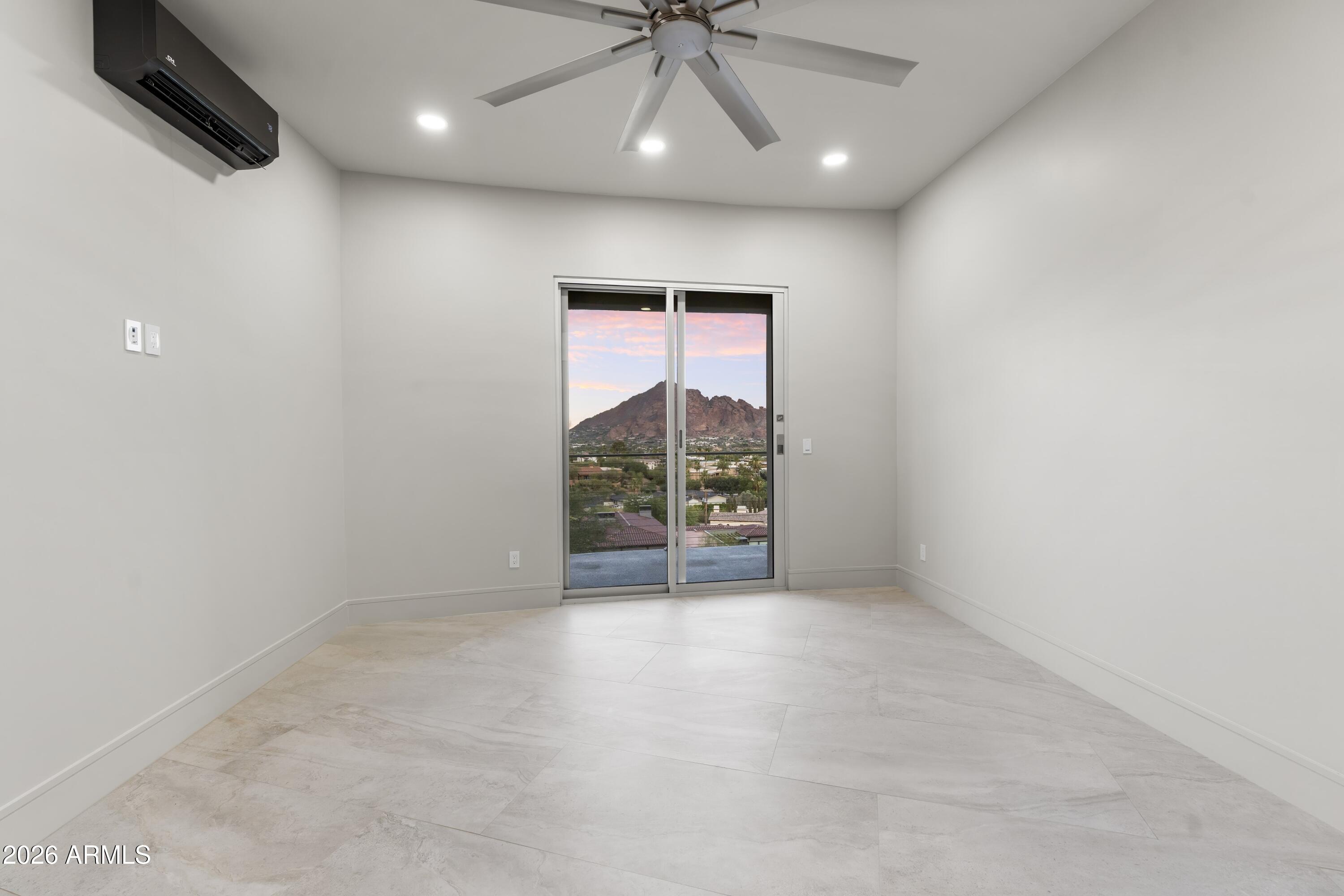 6800 N 39TH Place