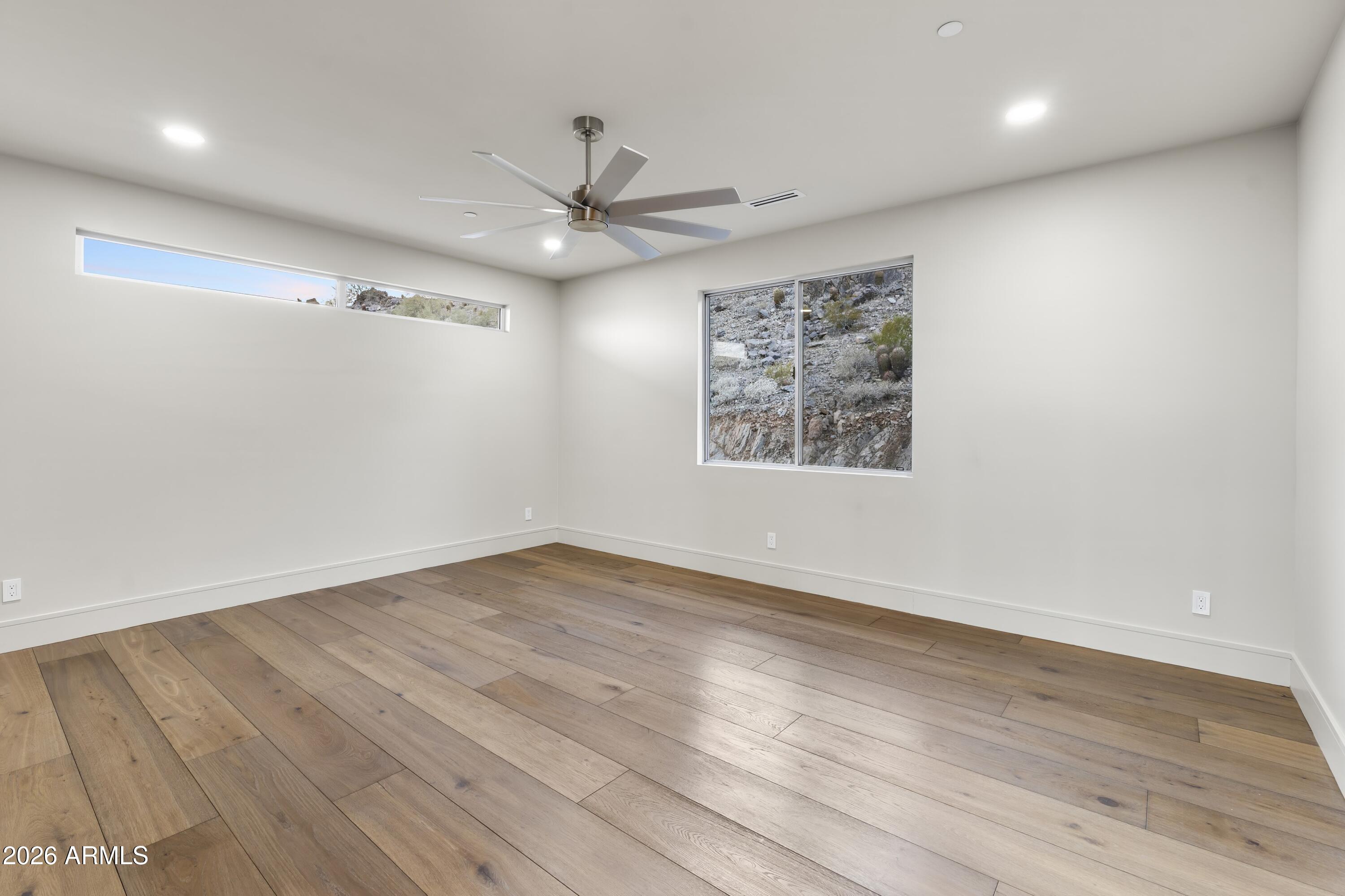 6800 N 39TH Place