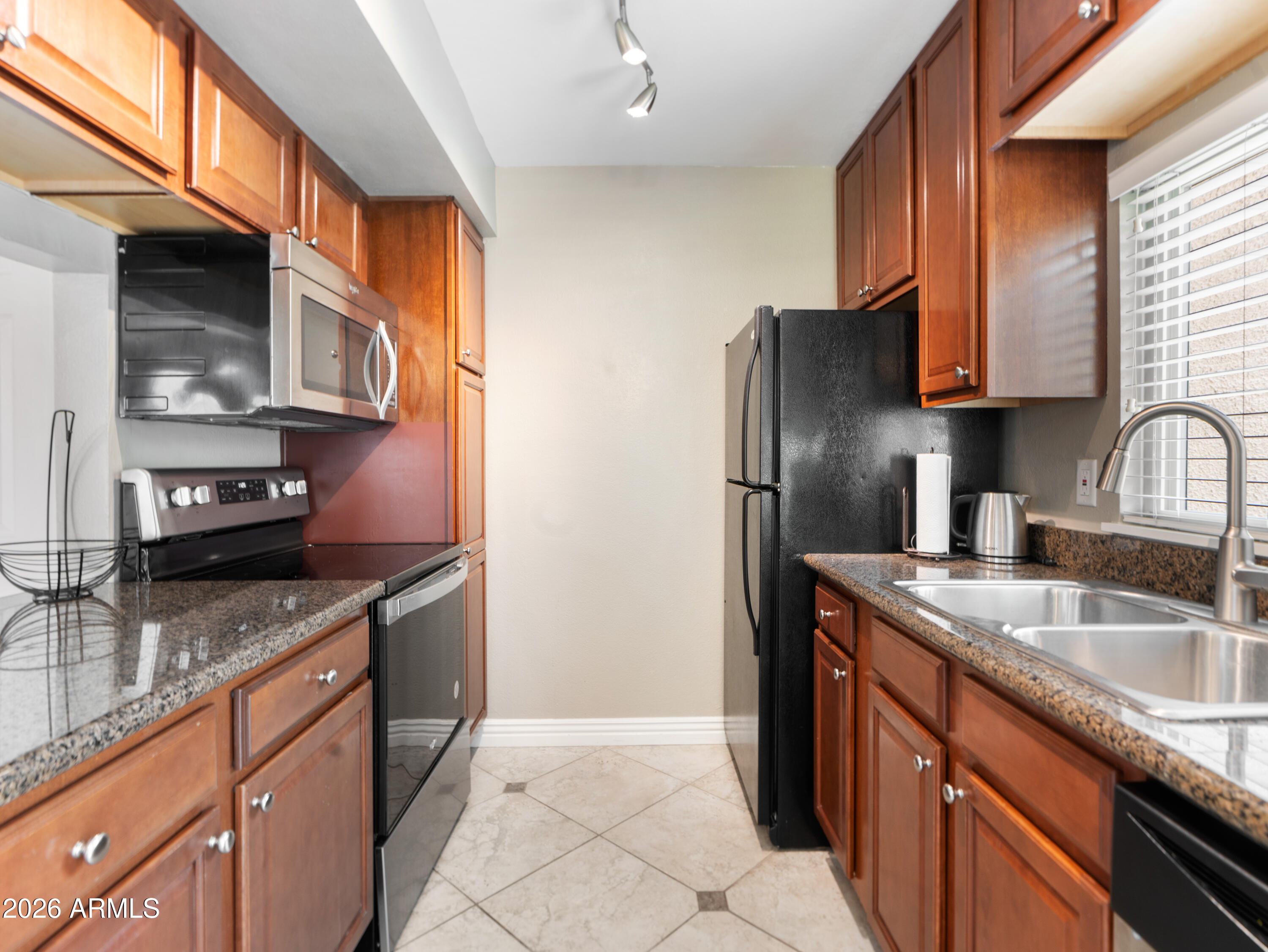 3500 N HAYDEN Road 805