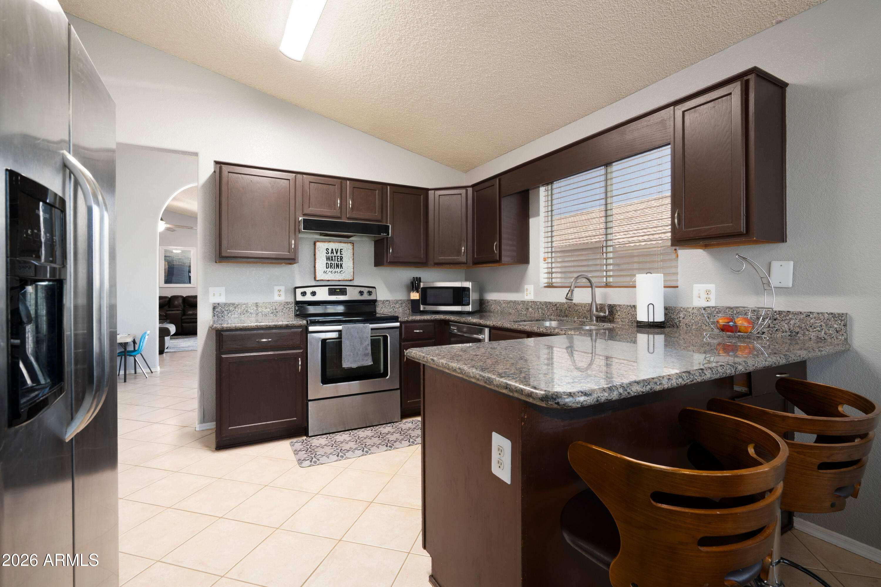 3022 E TOPEKA Drive