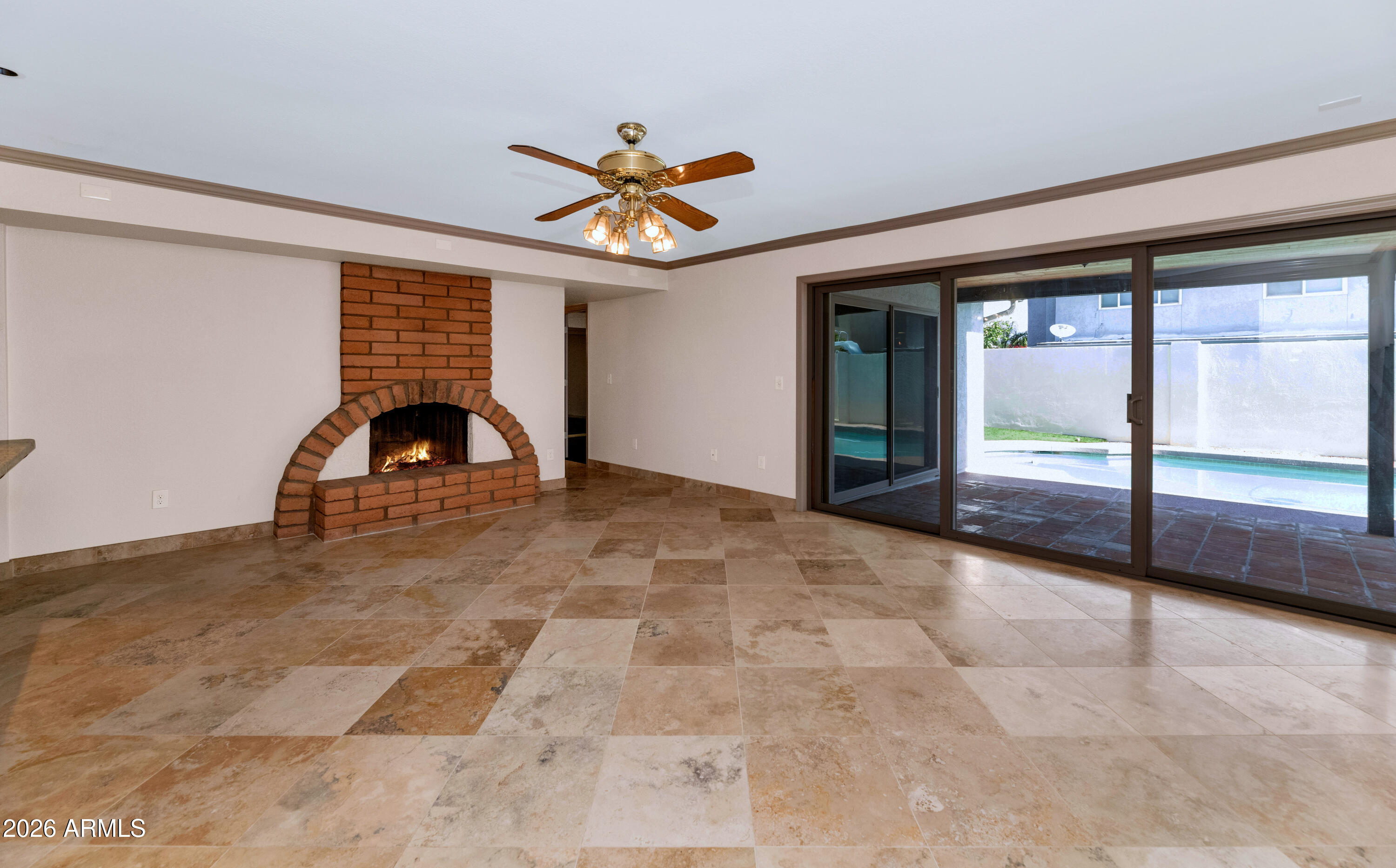 1536 E EDGEWATER Drive