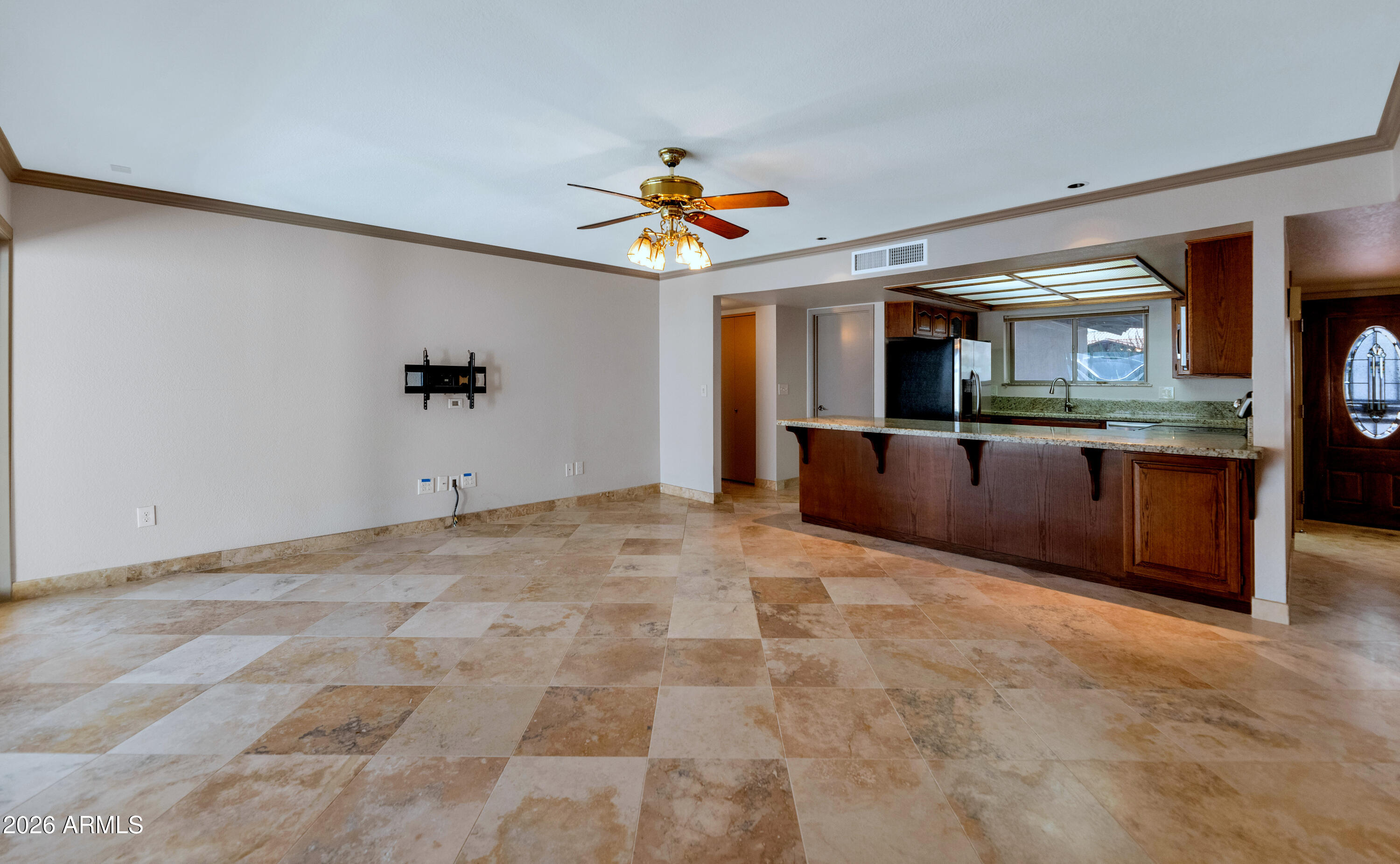 1536 E EDGEWATER Drive
