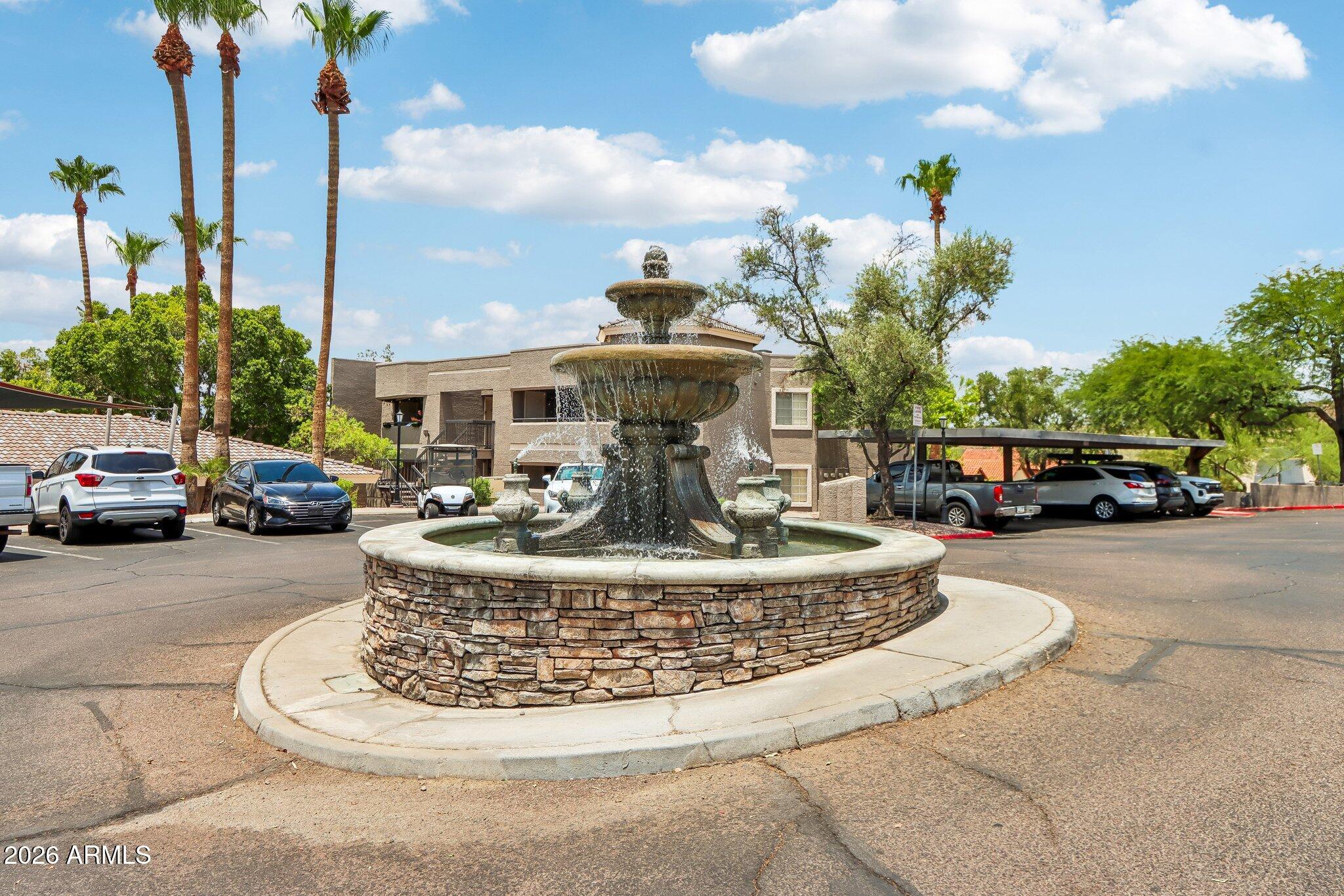 1720 E THUNDERBIRD Road 1086