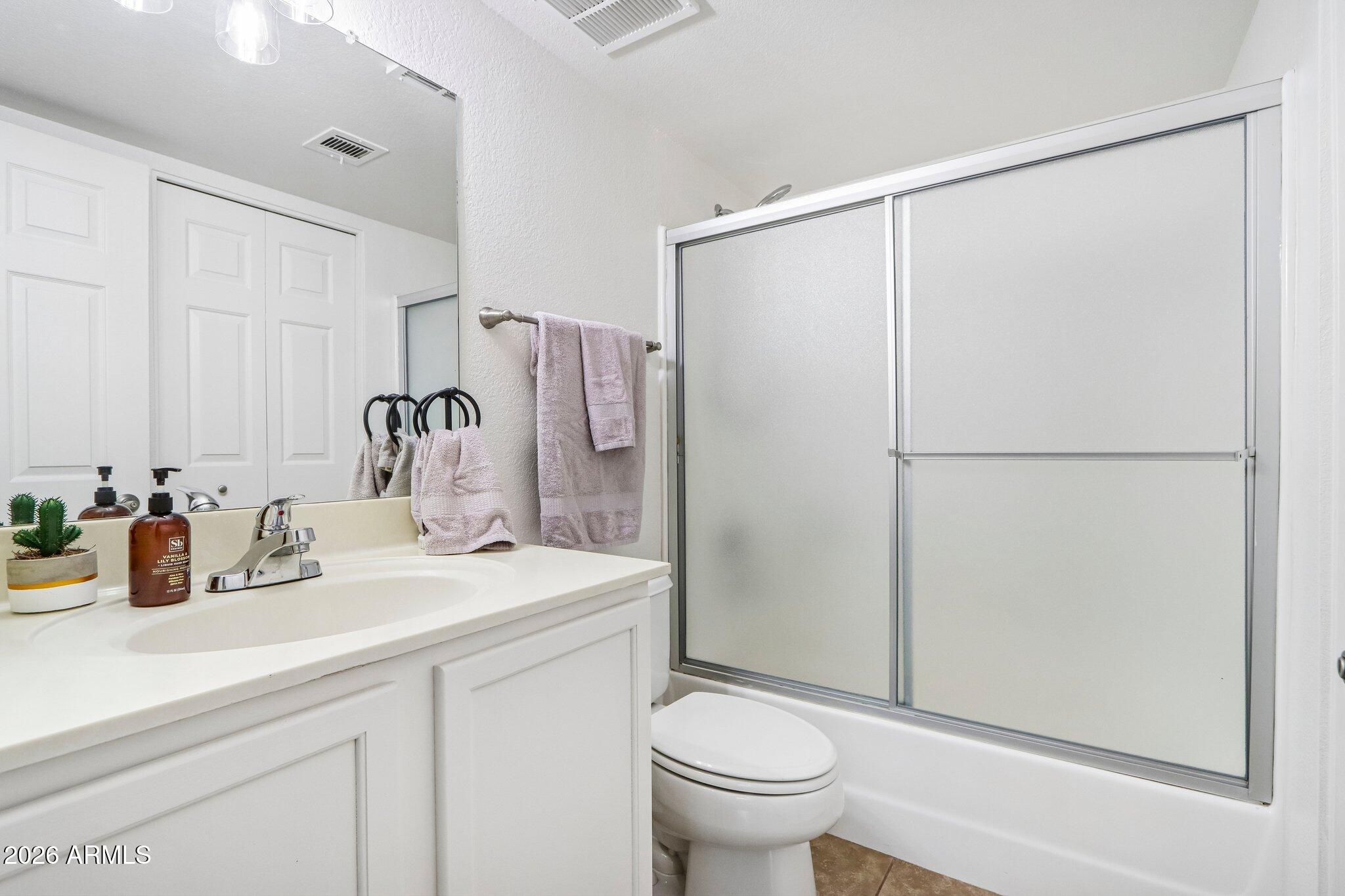 1720 E THUNDERBIRD Road 1086