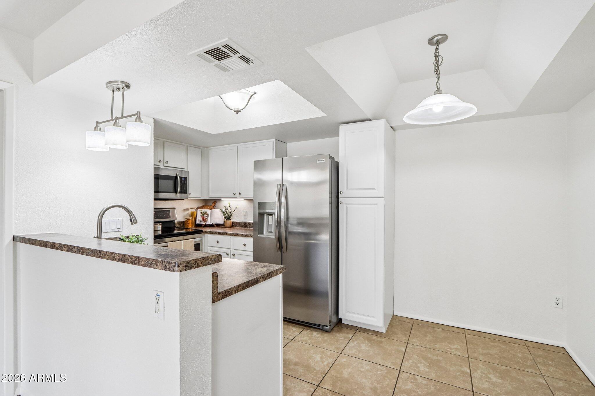 1720 E THUNDERBIRD Road 1086